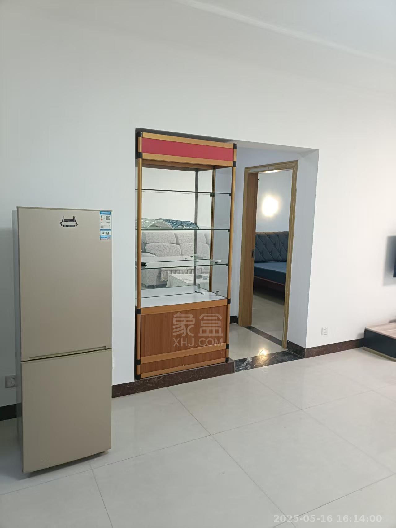 九天国际  2室2厅1卫    1800.0元/月 九天国际  2室2厅1卫    1800.0元/月室内图