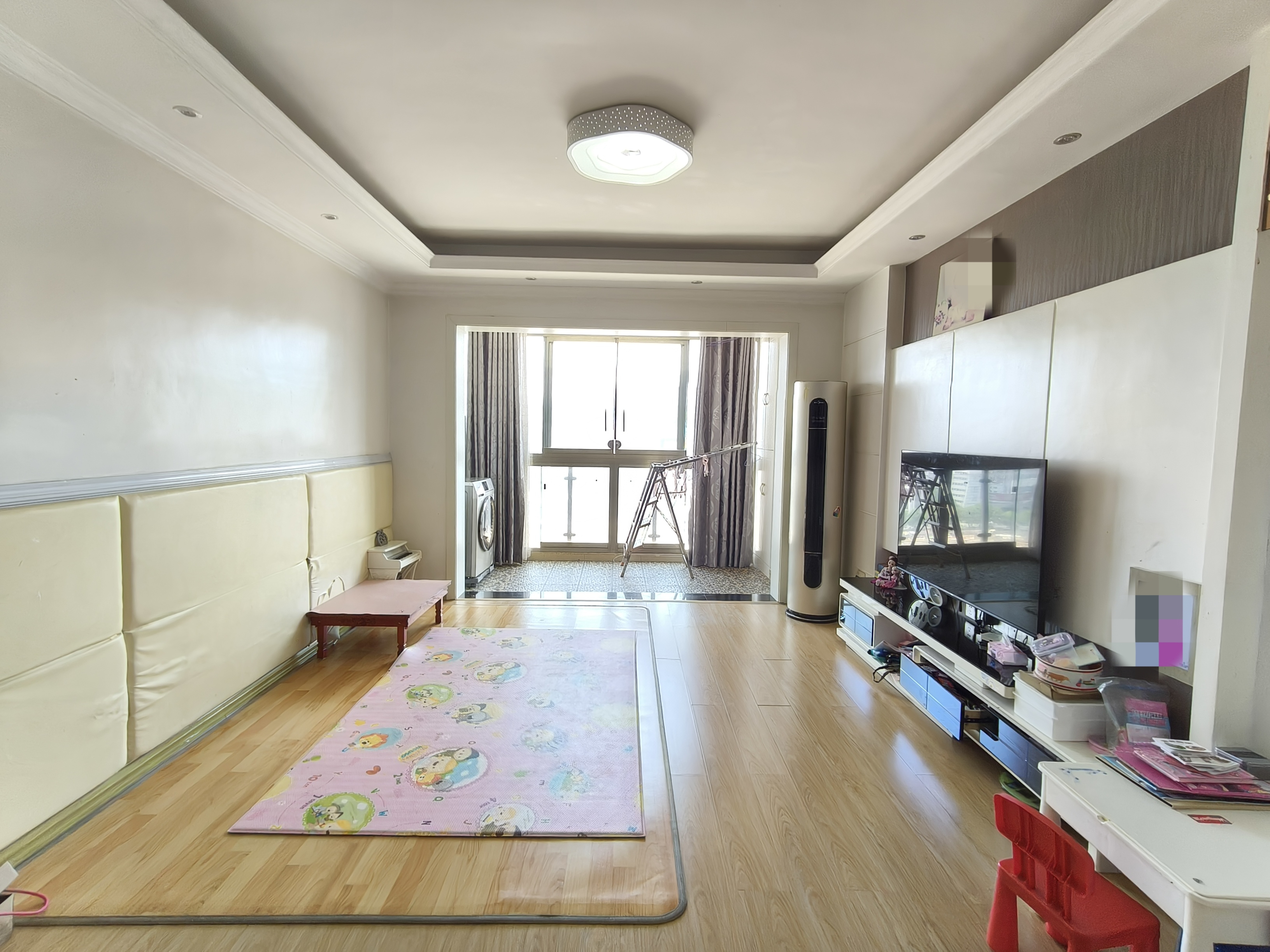 华天城小区 2室2厅1卫 1500.0元/月 华天城小区 2室2厅1卫 1500.0元/月室内图