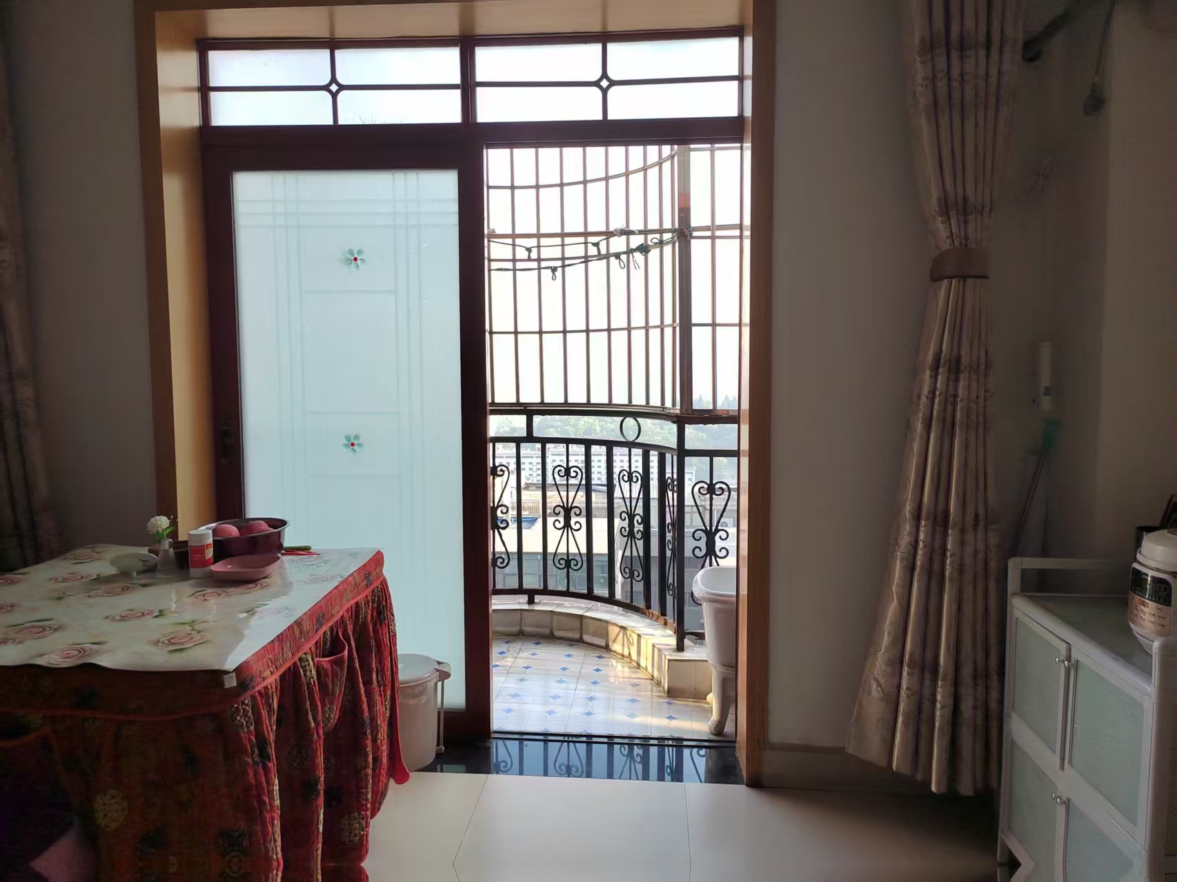 鹏泰国际 1室1厅1卫 1000.0元/月 鹏泰国际 1室1厅1卫 1000.0元/月室内图