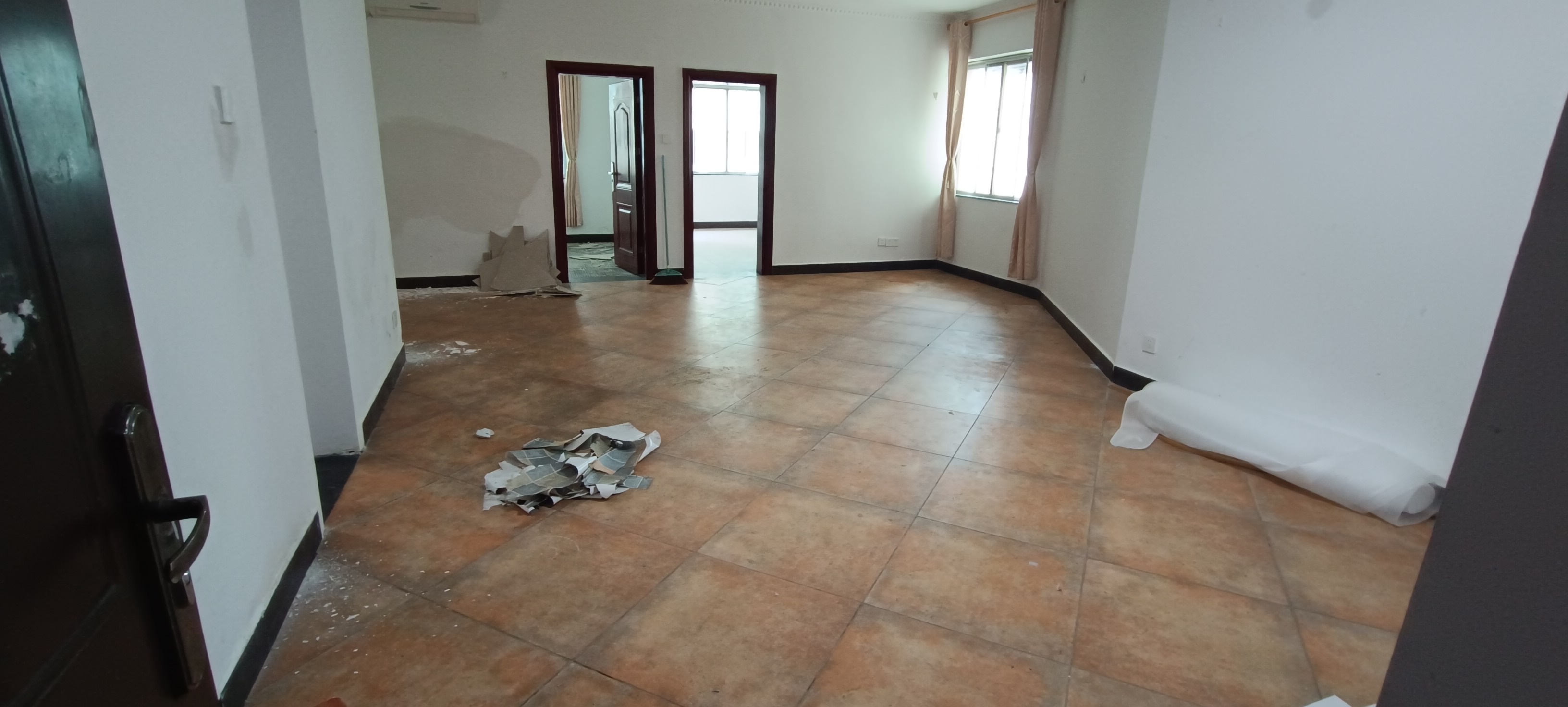 富豪大厦(富豪花园) 2室1厅1卫 108.0万 富豪大厦(富豪花园) 2室1厅1卫 108.0万客厅