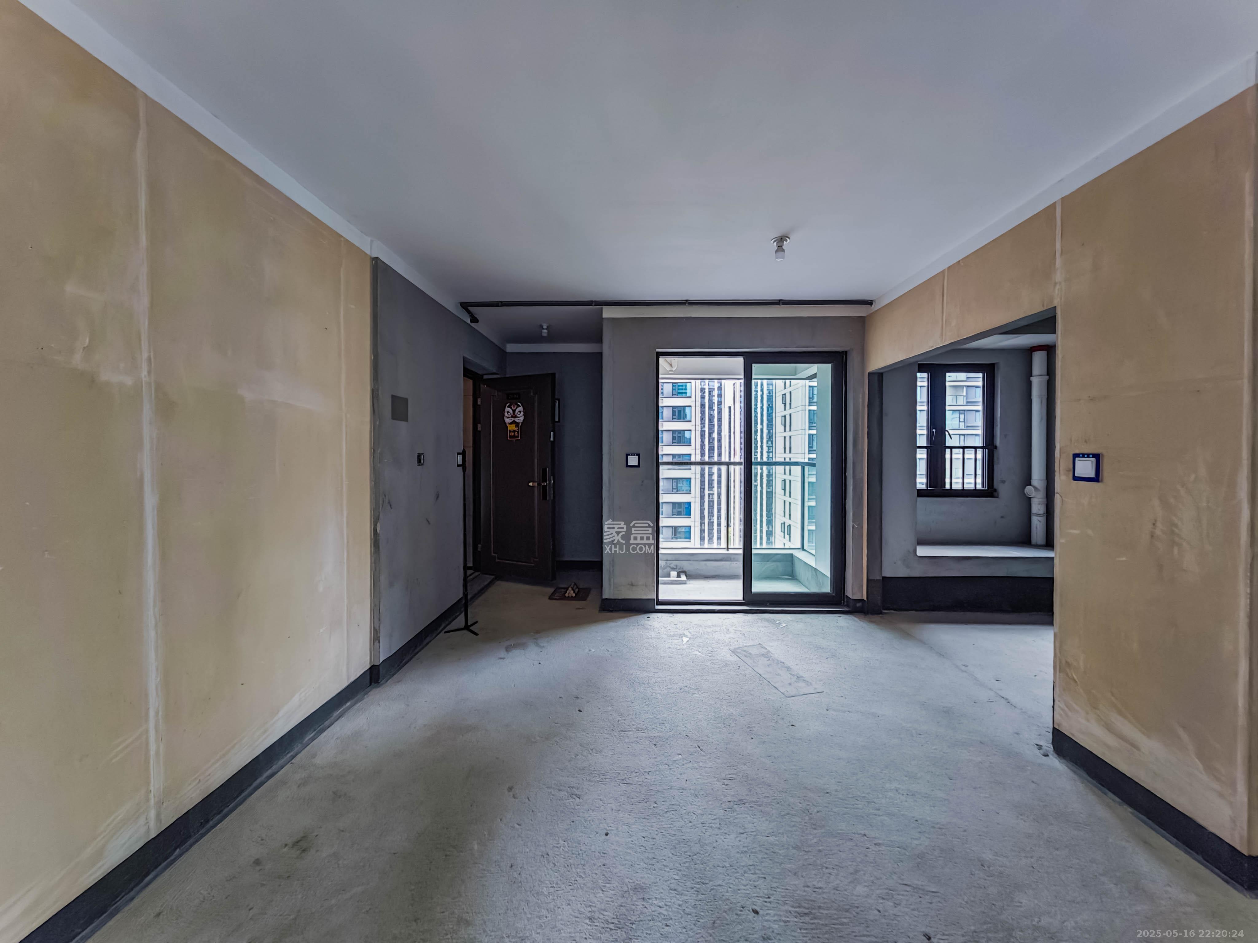 建发玖洲观澜  4室2厅2卫   200.00万其他