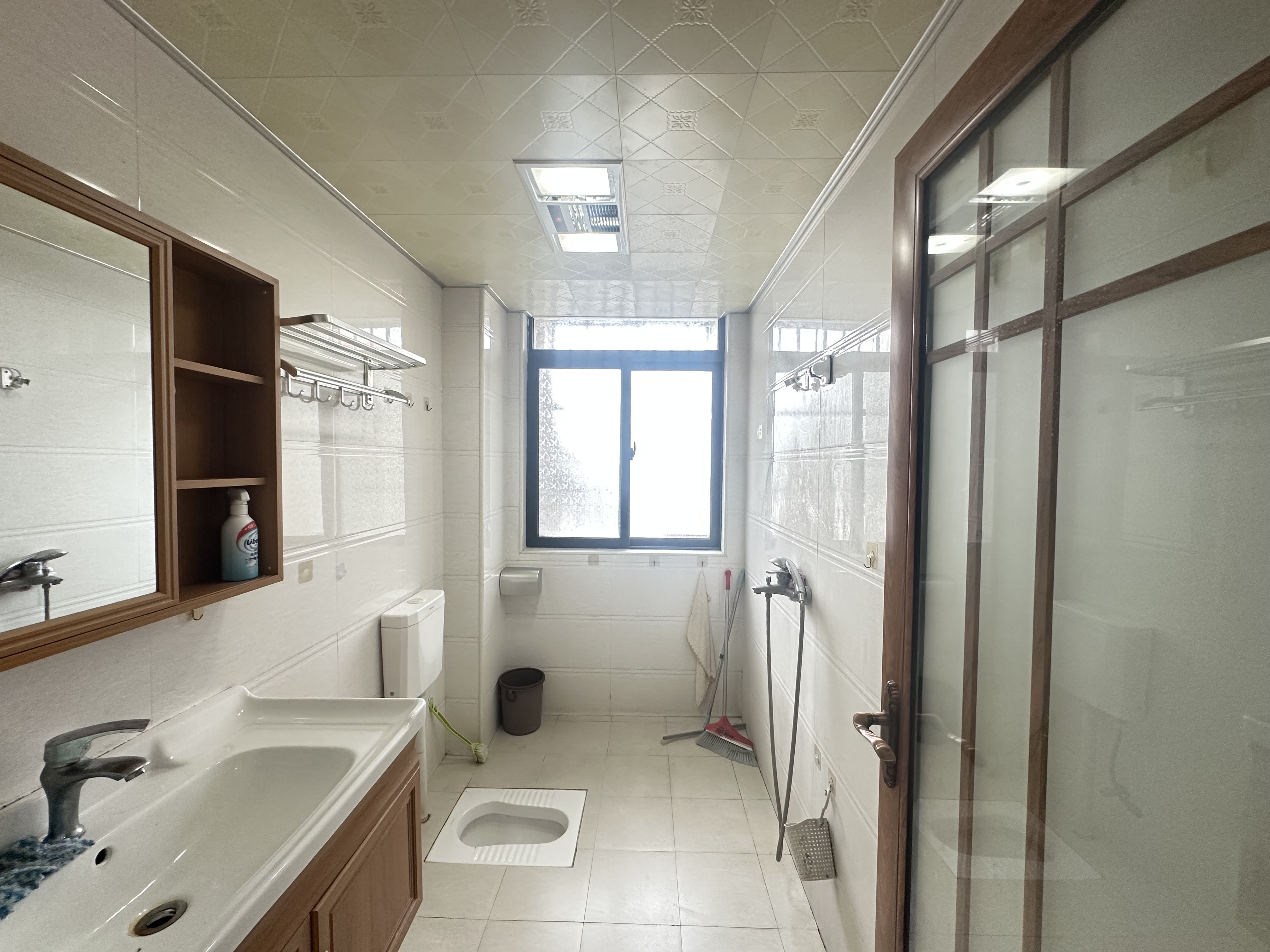 丽景天下一期 4室2厅2卫 2200.0元/月 丽景天下一期 4室2厅2卫 2200.0元/月室内图