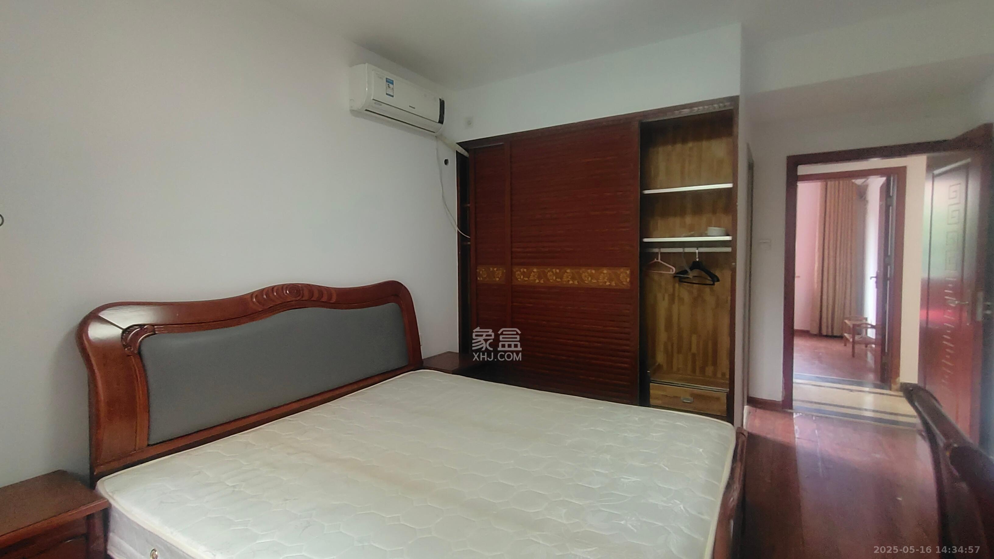 丽发新城 3室2厅2卫 2300.0元/月 丽发新城 3室2厅2卫 2300.0元/月室内图