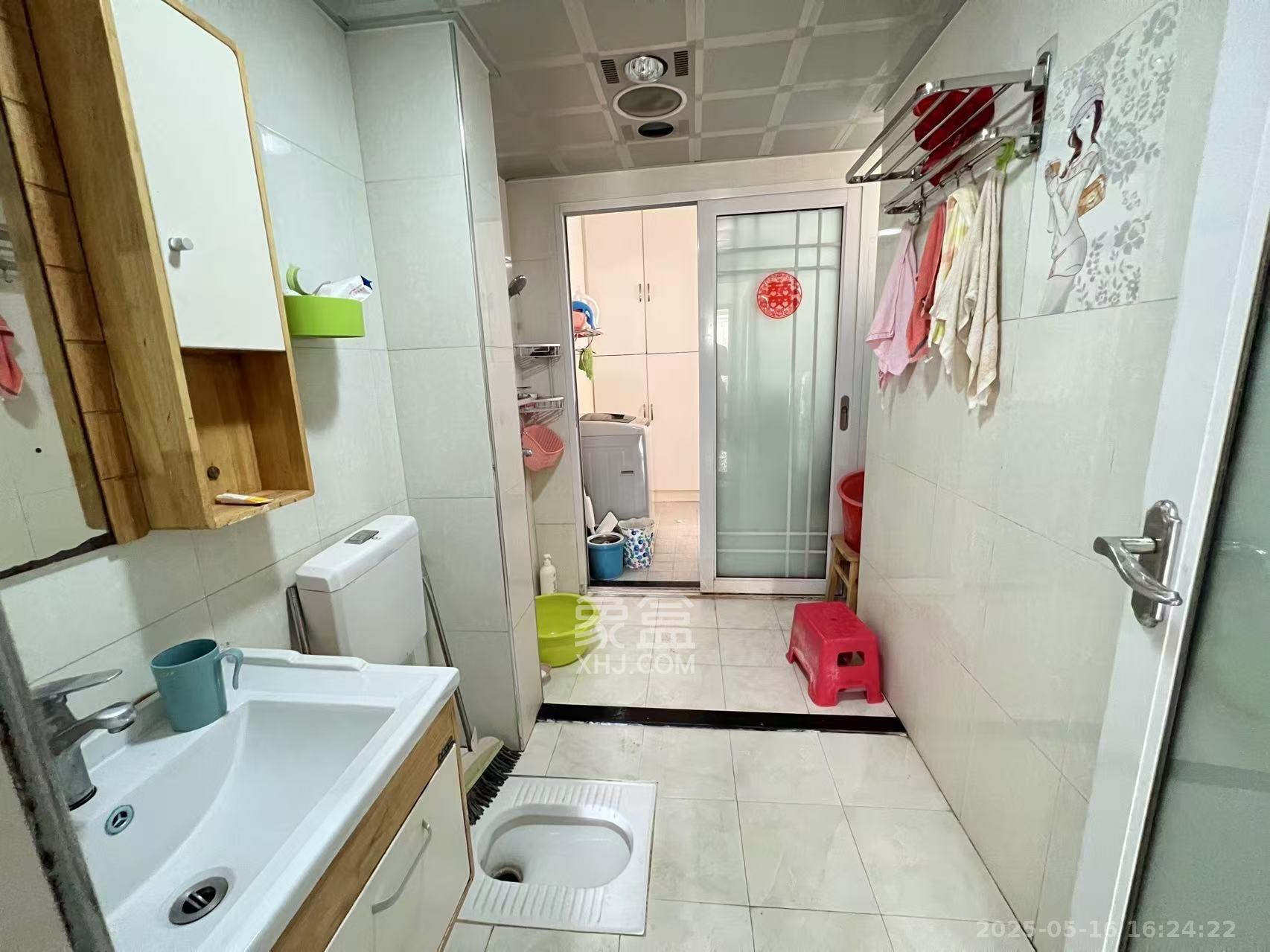 上河国际C区  3室2厅1卫   2500.00元/月室内图