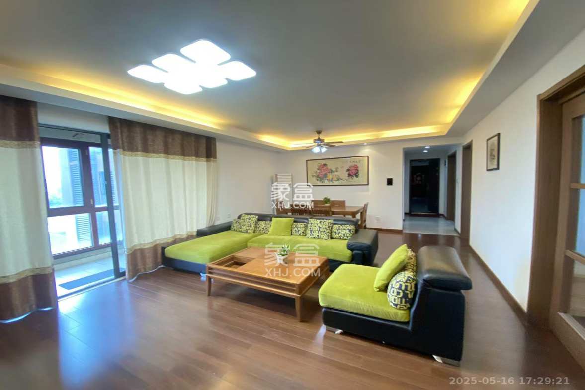 万科白鹭郡 4室2厅2卫 3800.0元/月 万科白鹭郡 4室2厅2卫 3800.0元/月室内图