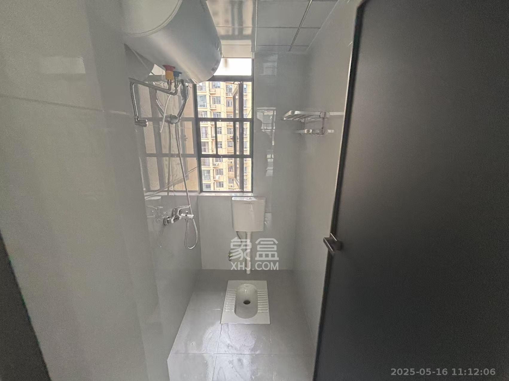 先锋新宇  2室2厅2卫   1700.00元/月室内图