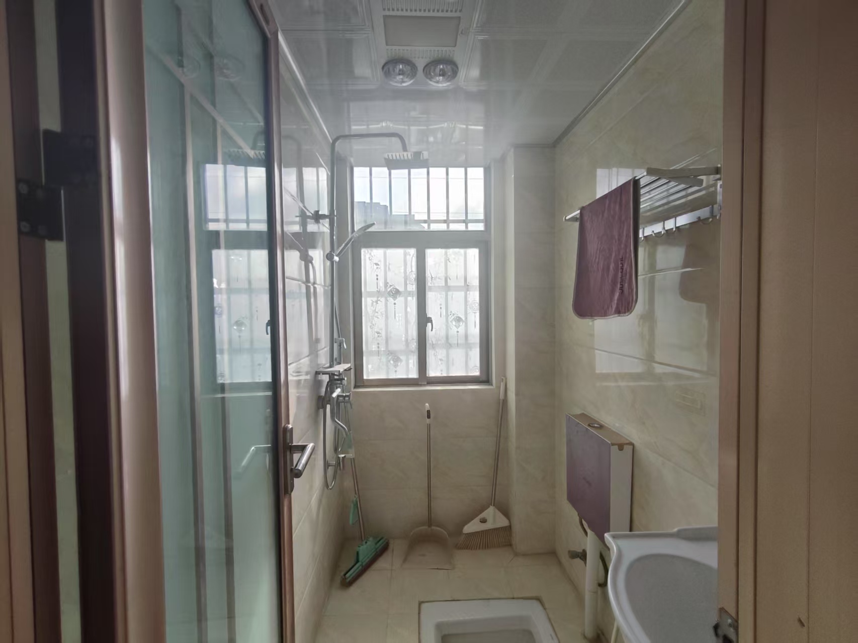 西溪美景  3室2厅2卫   69.80万客厅