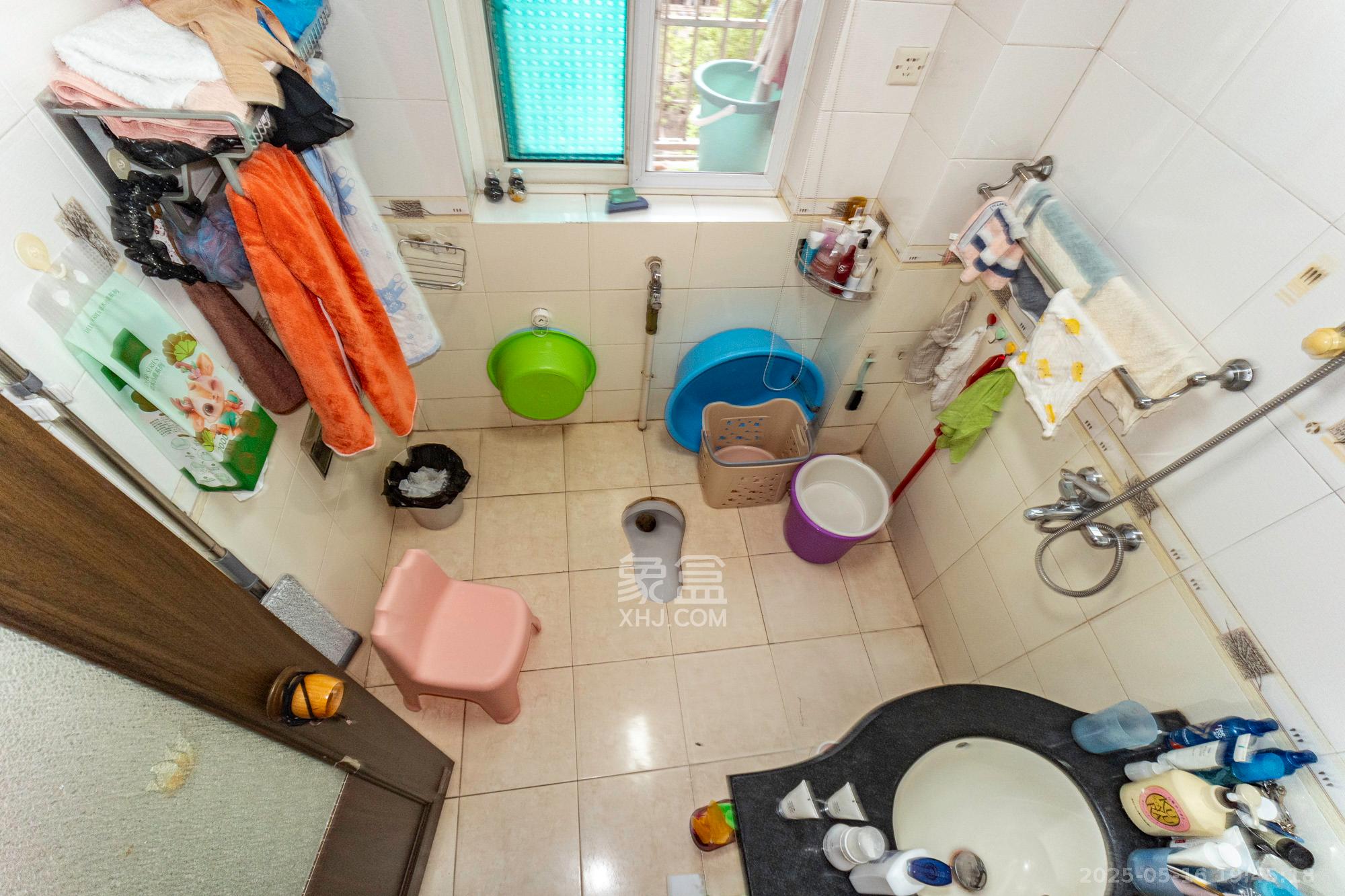 星兴佳园 3室2厅2卫 59.8万 星兴佳园 3室2厅2卫 59.8万卫生间