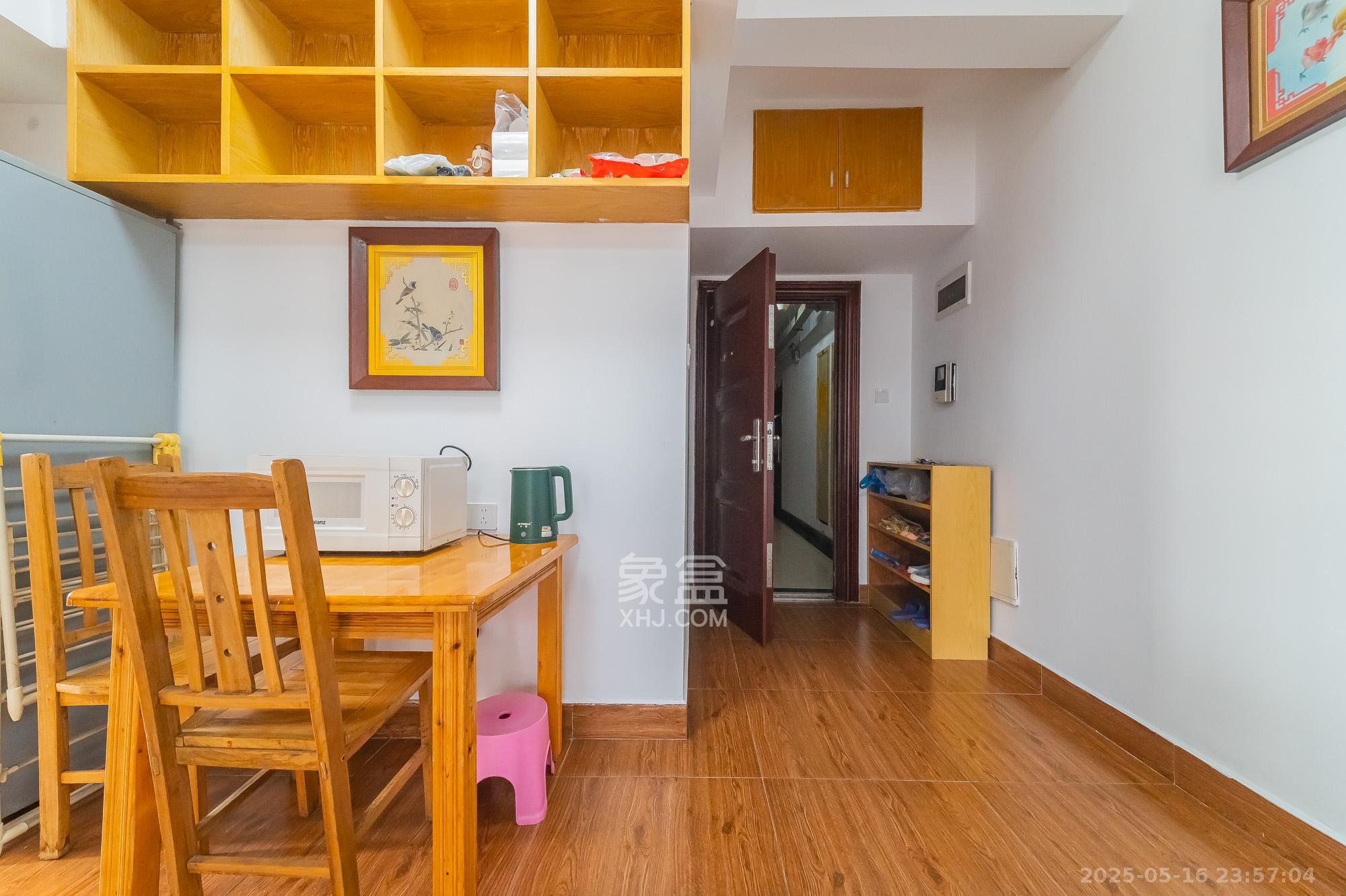 圆梦康乐城  2室1厅1卫    27.8万 圆梦康乐城  2室1厅1卫    27.8万客厅