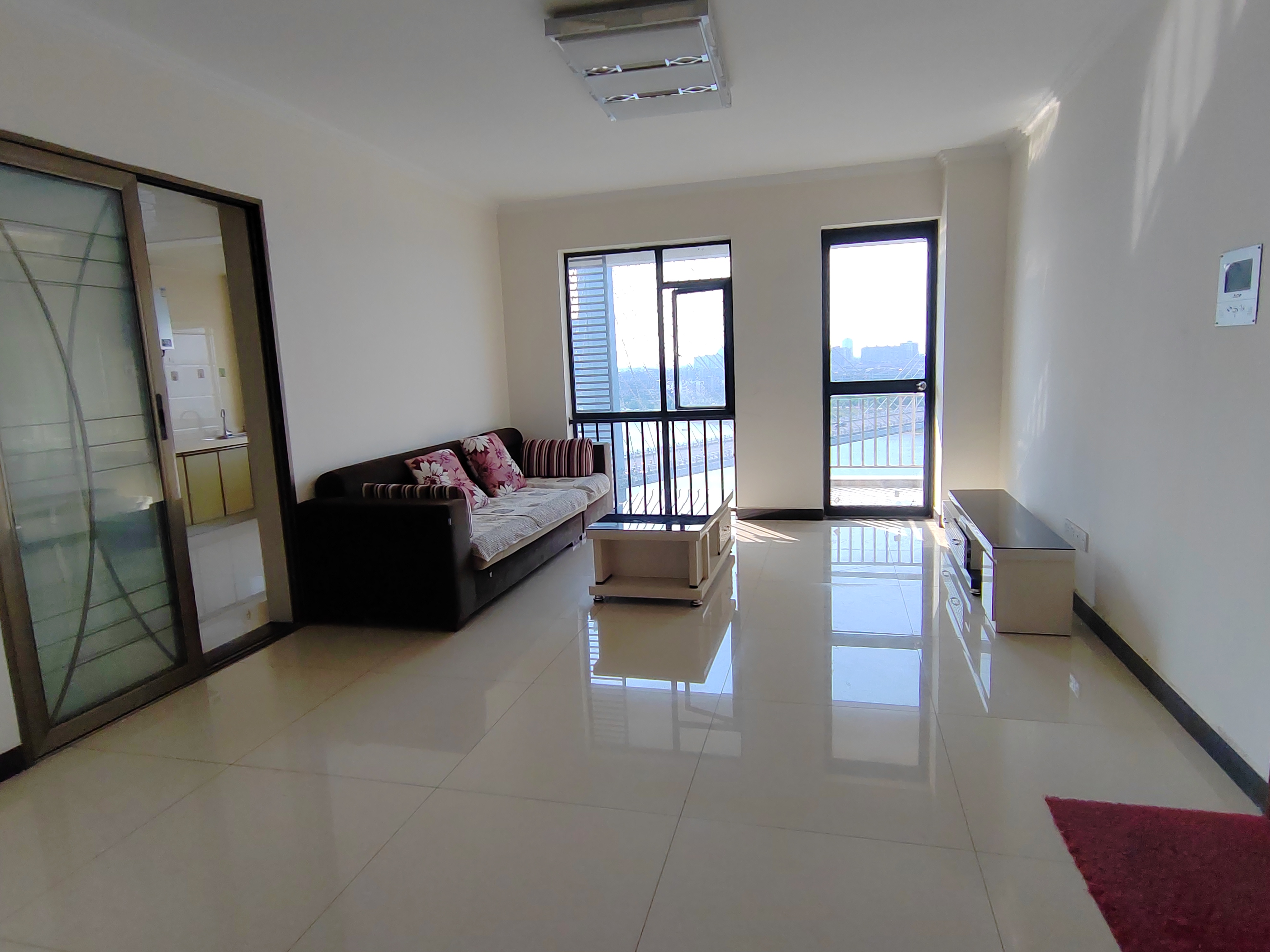 太一御江城 3室2厅2卫 2200.0元/月 太一御江城 3室2厅2卫 2200.0元/月室内图