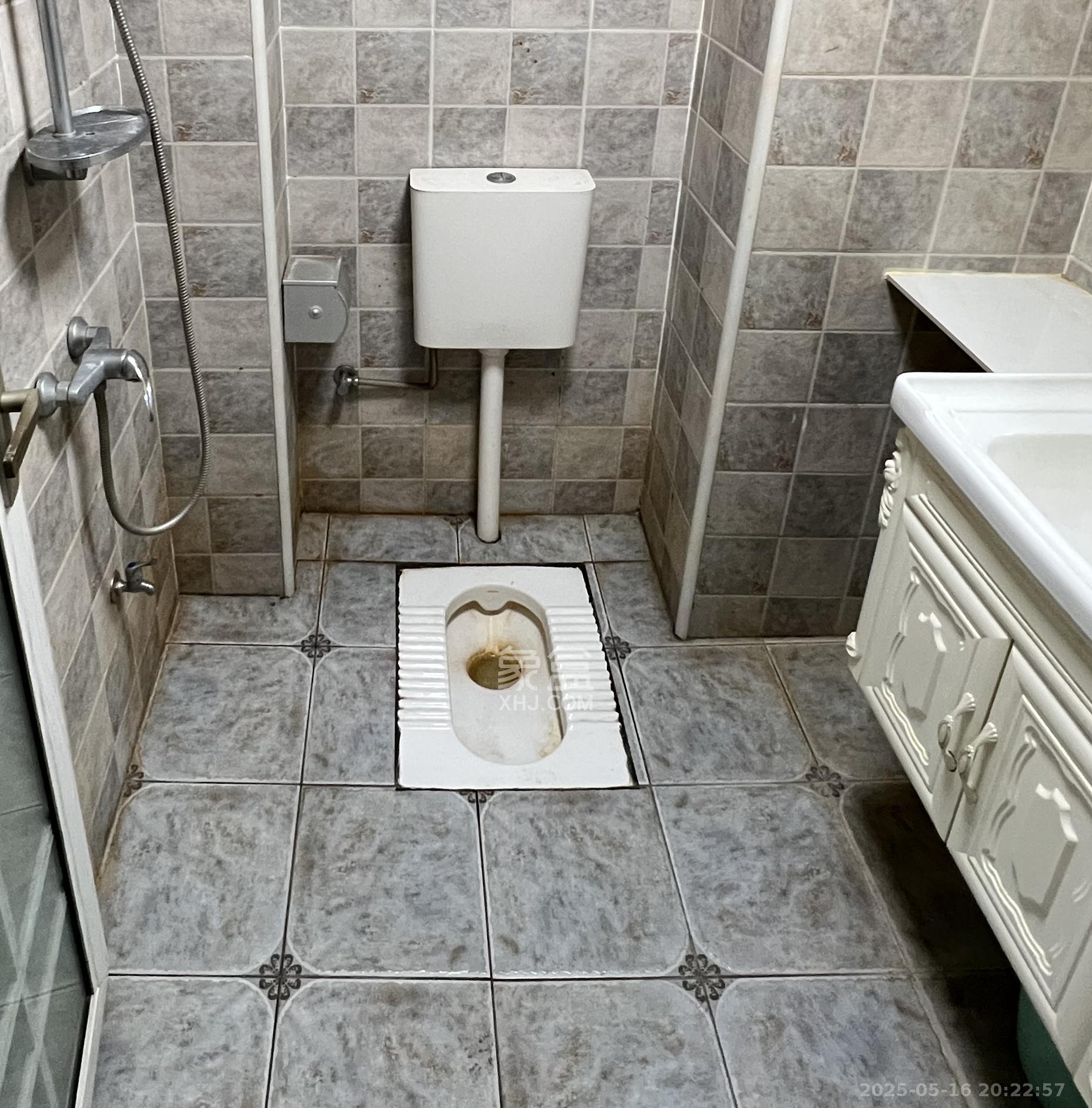 五一钻界  1室1厅1卫    2400.0元/月 五一钻界  1室1厅1卫    2400.0元/月室内图