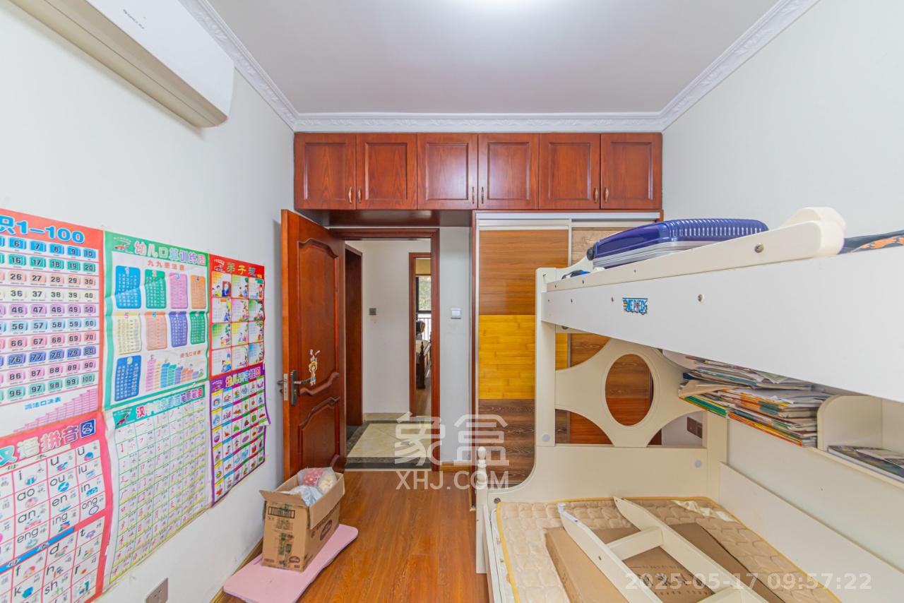 中信凯旋城(中信新城四期) 3室2厅1卫 2200.0元/月 中信凯旋城(中信新城四期) 3室2厅1卫 2200.0元/月室内图