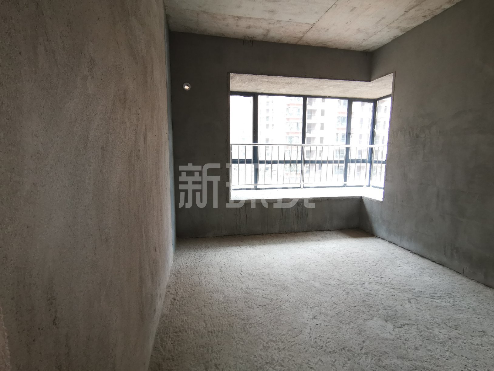 天门壹号 4室2厅2卫 69.8万 天门壹号 4室2厅2卫 69.8万客厅