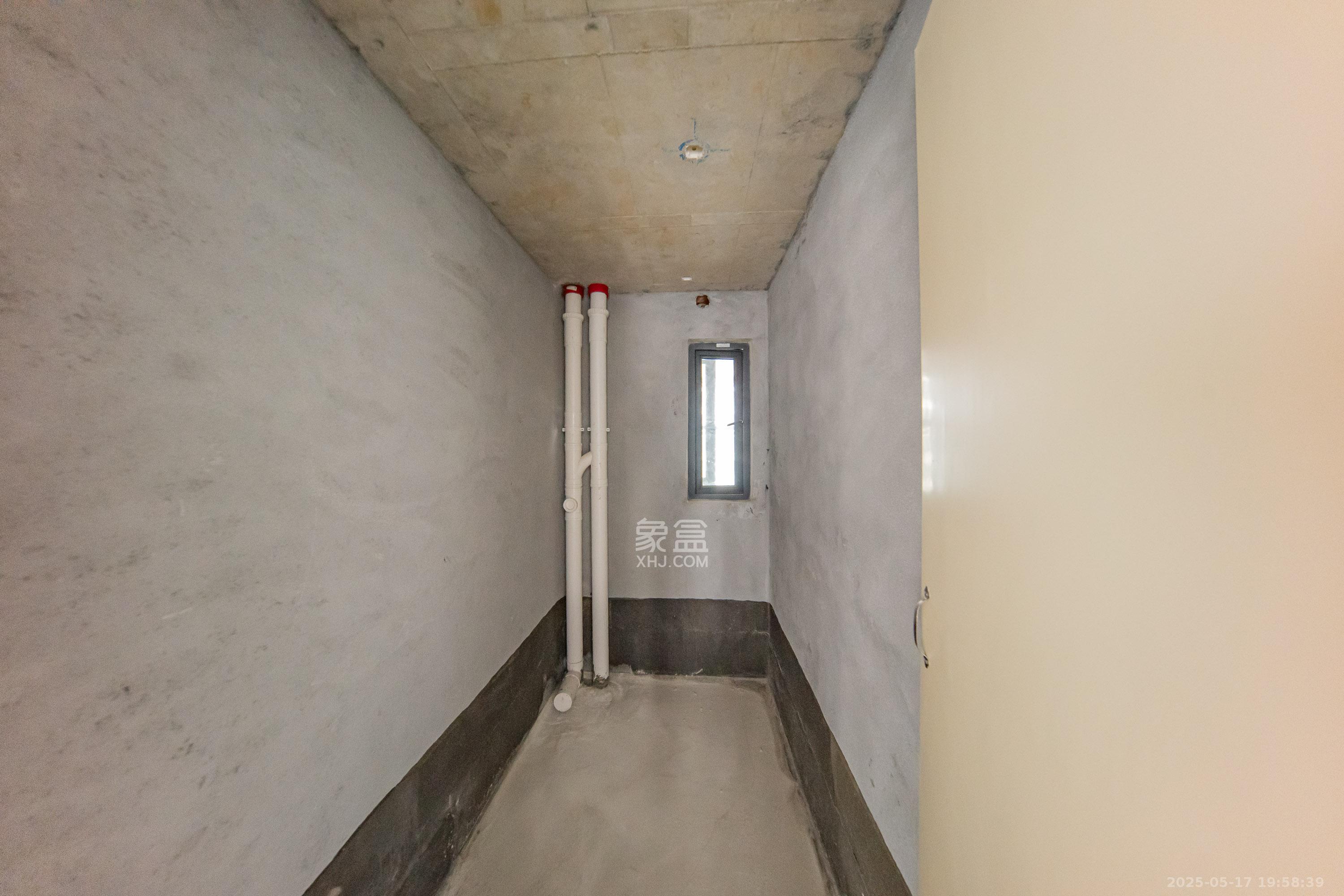 建投象山国际  3室2厅1卫    138.0万卫生间