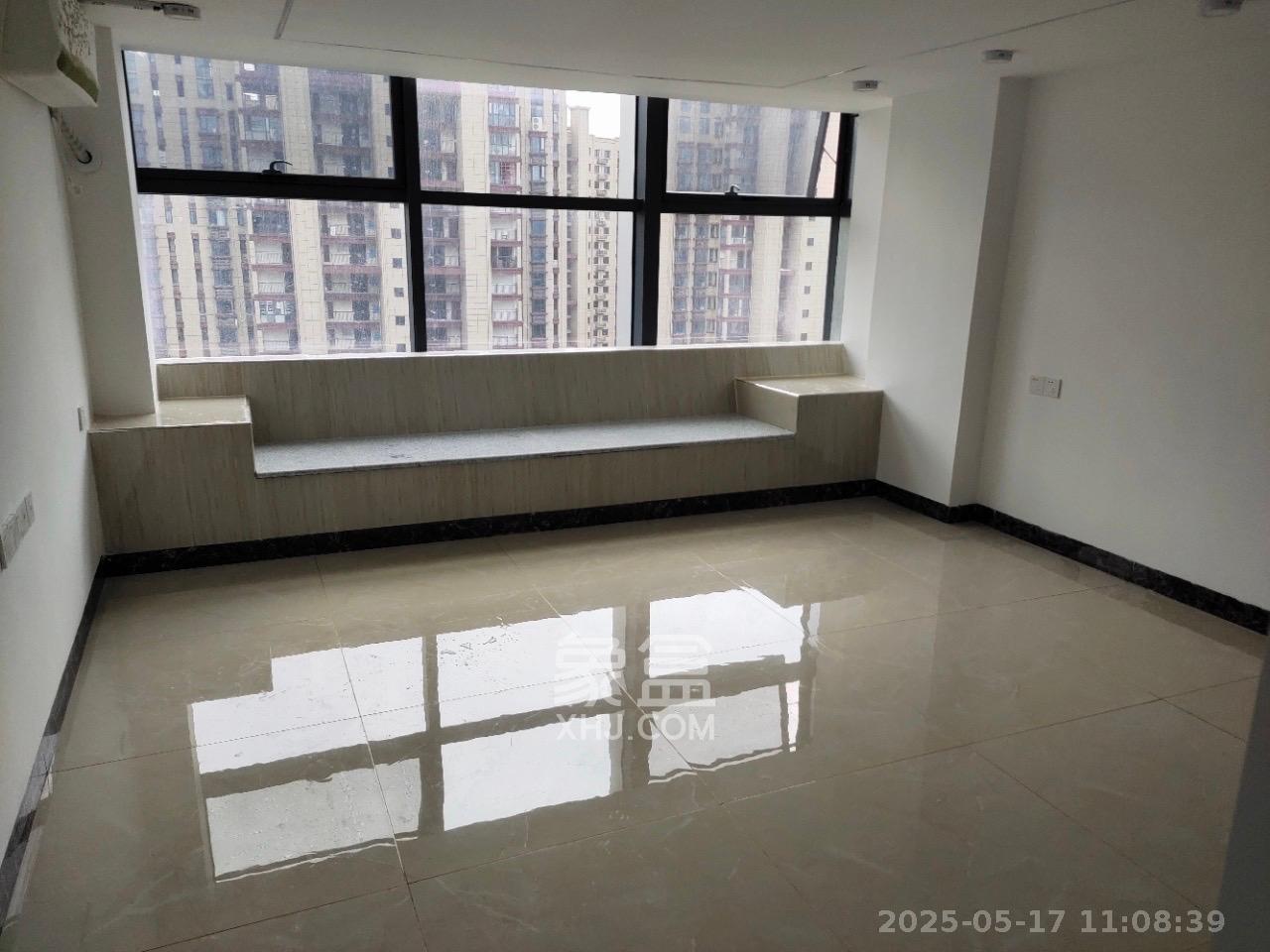 裕天国际商汇中心 1室1厅1卫 2800.0元/月 裕天国际商汇中心 1室1厅1卫 2800.0元/月室内图