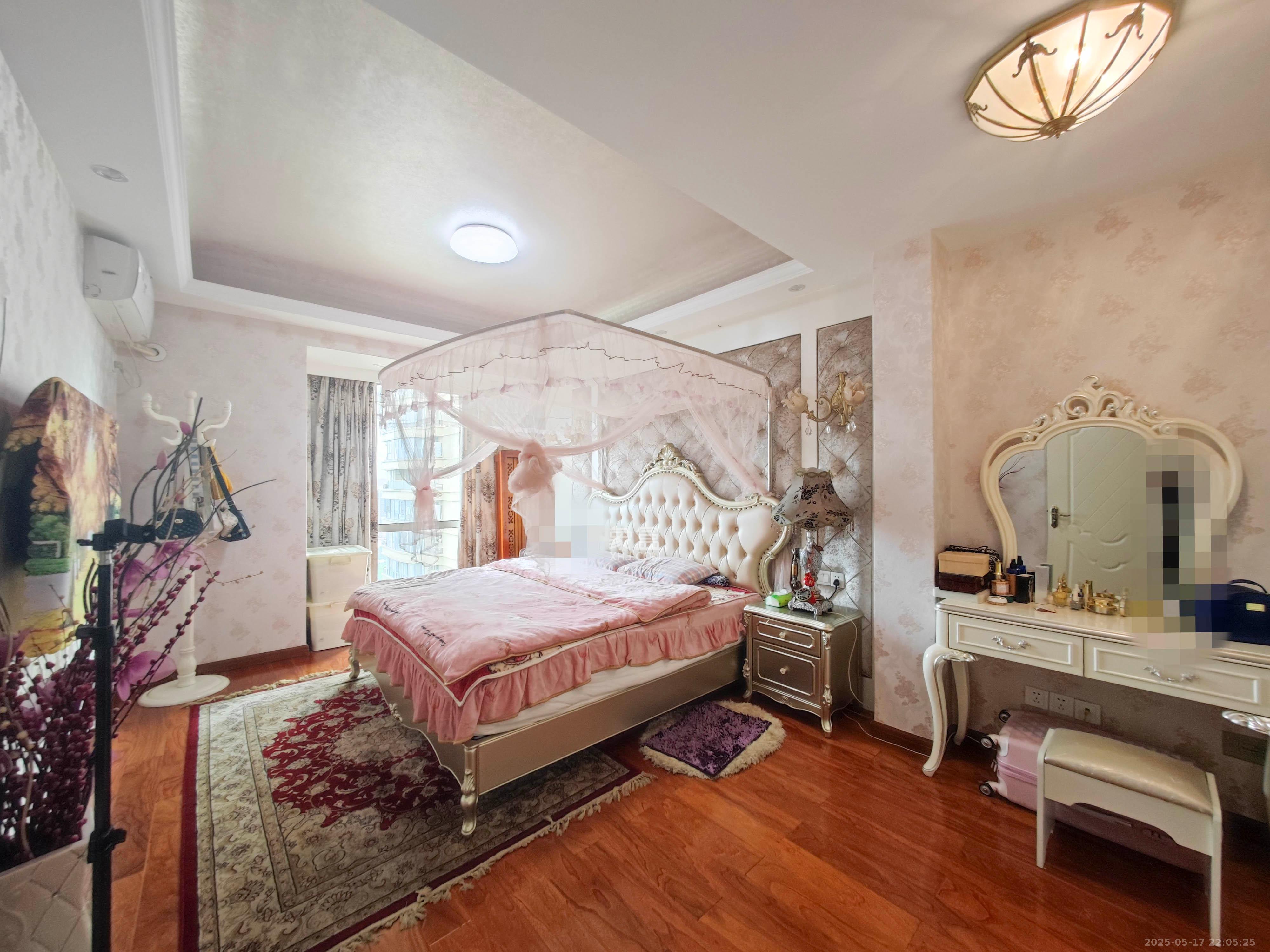 五矿万境水岸二期(五矿万境水岸和苑) 3室2厅1卫 158.0万 五矿万境水岸二期(五矿万境水岸和苑) 3室2厅1卫 158.0万卧室