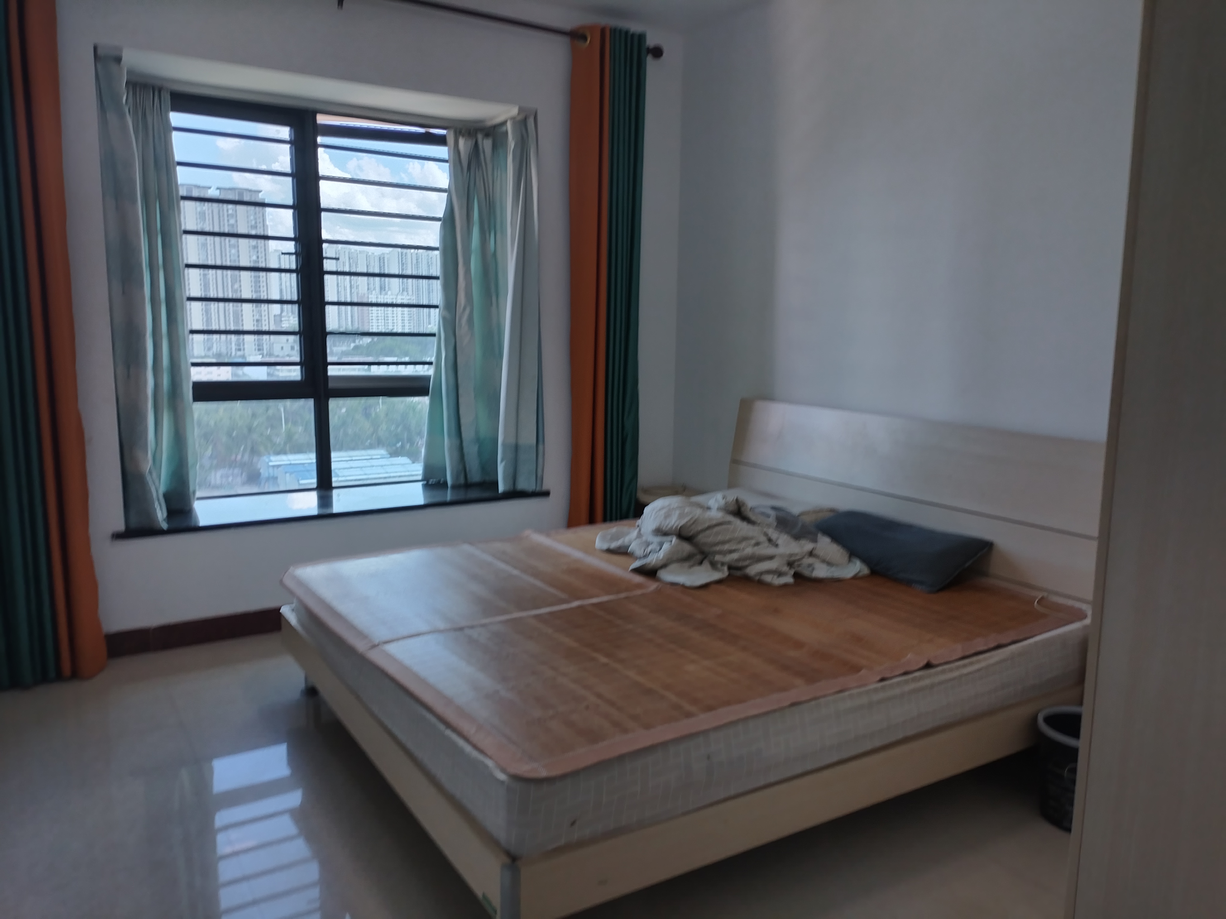 国兴城（B区）  3室2厅2卫   3500.00元/月室内图