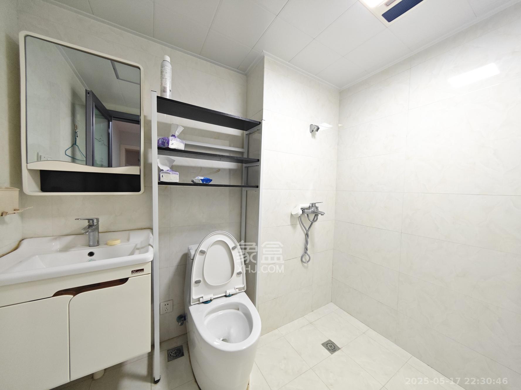 宏聚地中海  2室2厅2卫    63.0万 宏聚地中海  2室2厅2卫    63.0万卫生间