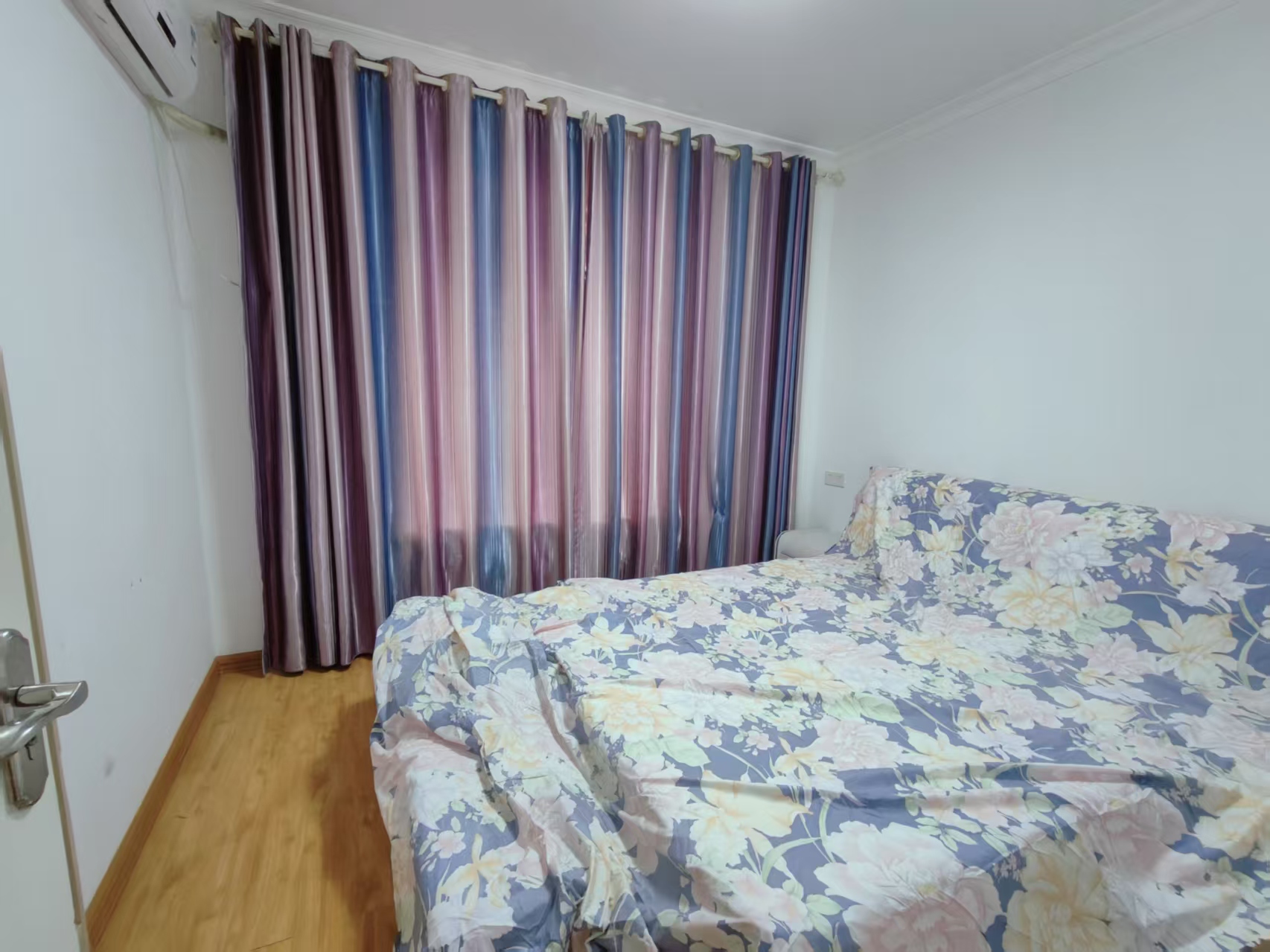 银城壹号 2室2厅1卫 1580.0元/月 银城壹号 2室2厅1卫 1580.0元/月室内图