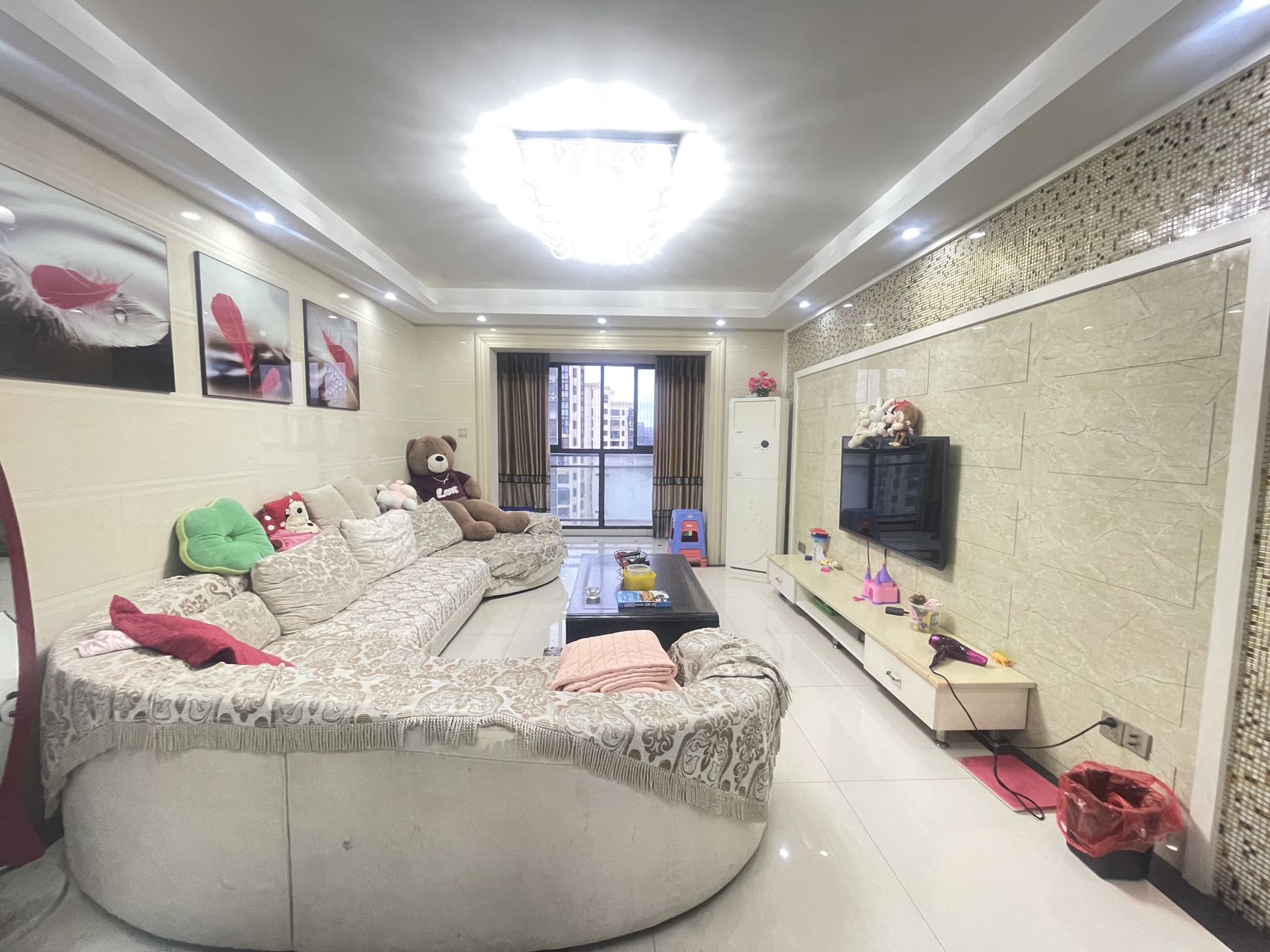 曼哈顿花园 3室2厅2卫 58.0万 曼哈顿花园 3室2厅2卫 58.0万室内图