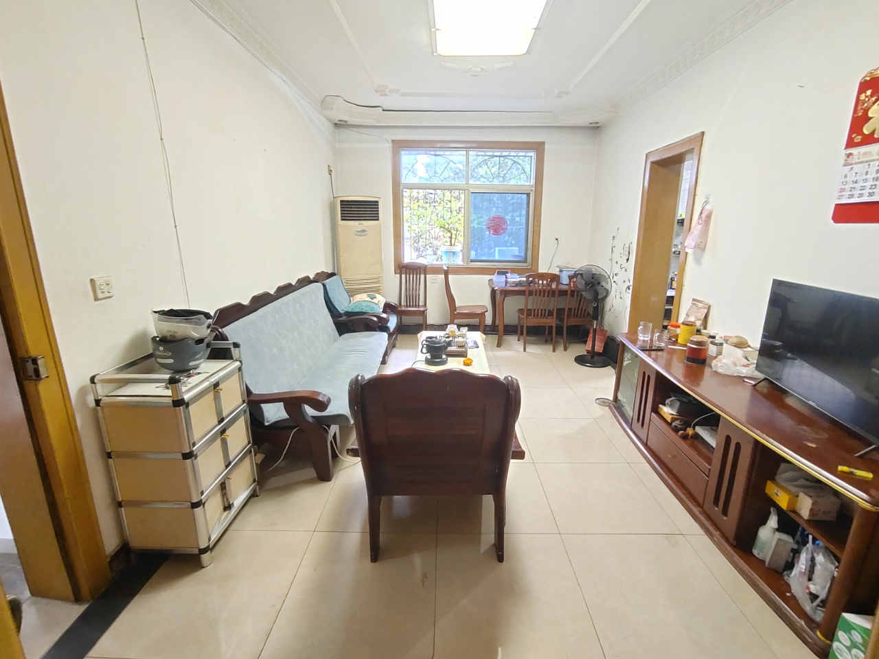 银馨家园(贺家土电厂生活区)  2室2厅1卫    20.0万 银馨家园(贺家土电厂生活区)  2室2厅1卫    20.0万室内图