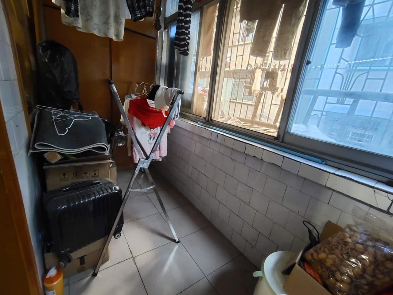 银馨家园(贺家土电厂生活区)  2室2厅1卫    20.0万 银馨家园(贺家土电厂生活区)  2室2厅1卫    20.0万室内图