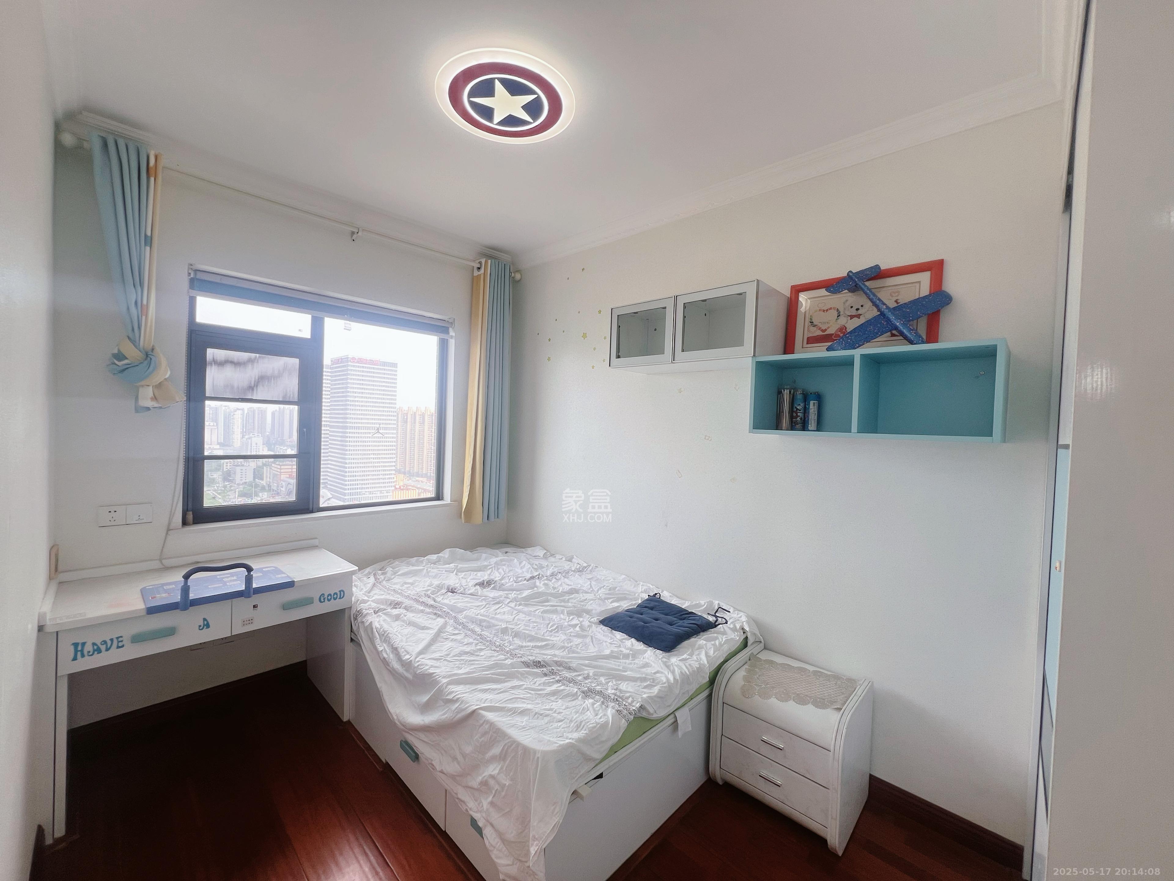 东之阳芙蓉国际  4室2厅2卫    76.8万 东之阳芙蓉国际  4室2厅2卫    76.8万室内图