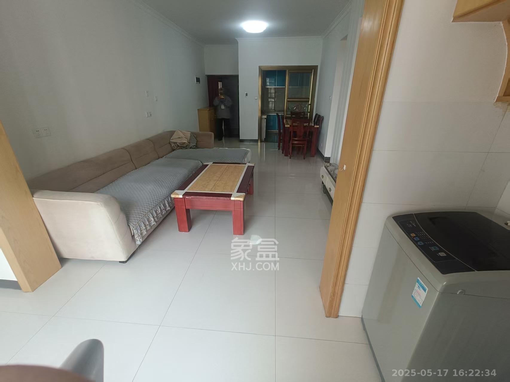 嘉顺苑 3室1厅1卫 2100.0元/月 嘉顺苑 3室1厅1卫 2100.0元/月室内图