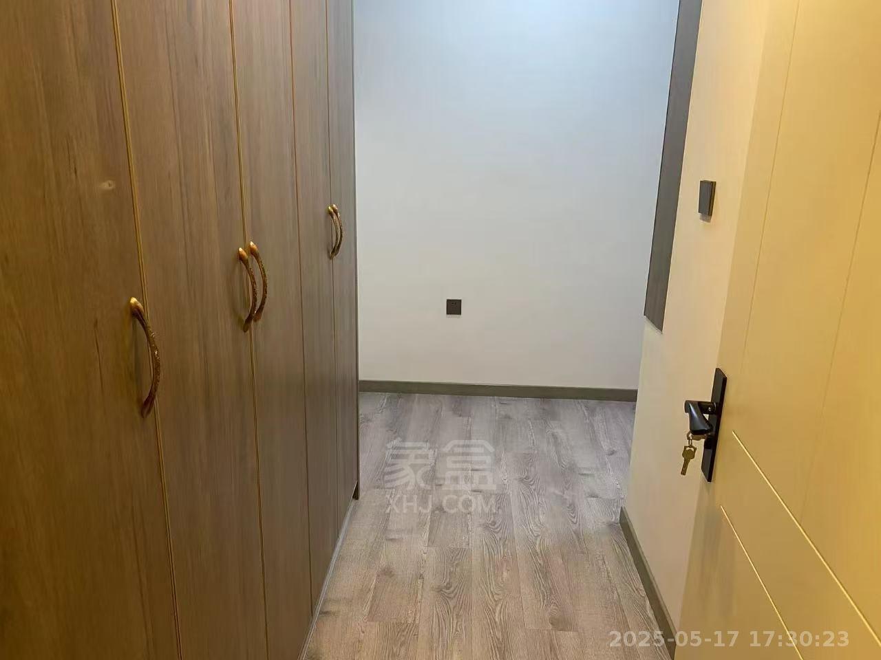 山水洲城华晨第一城 3室2厅1卫 1800.0元/月 山水洲城华晨第一城 3室2厅1卫 1800.0元/月室内图