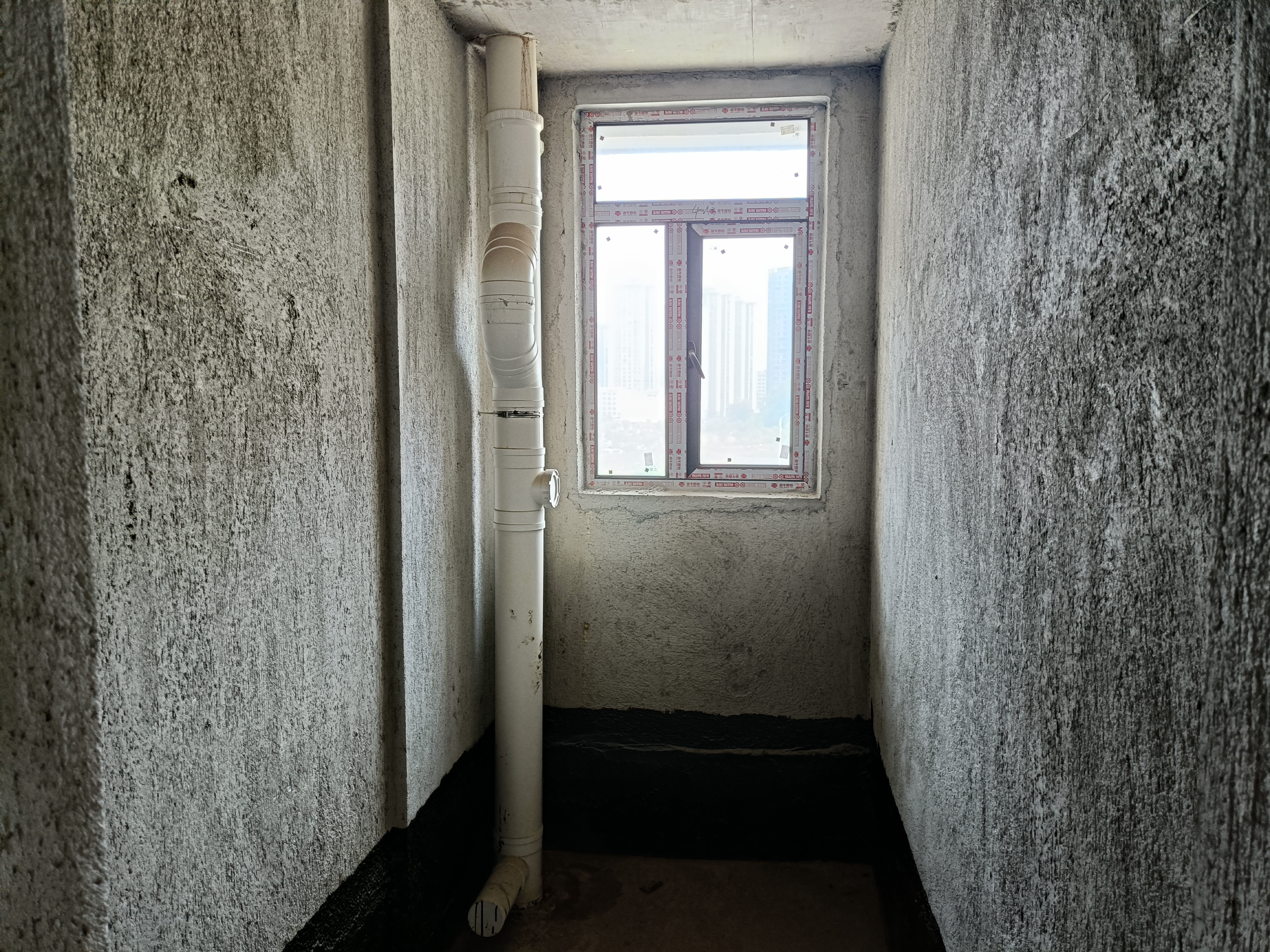 云泰天麓 5室2厅3卫 80.0万 云泰天麓 5室2厅3卫 80.0万客厅