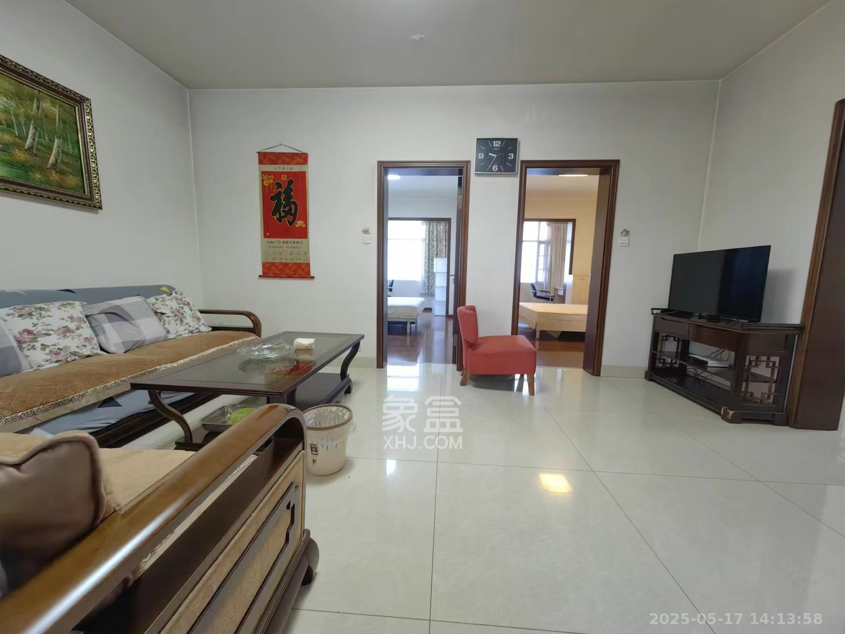 湘农桥社区 3室2厅1卫 2800.0元/月 湘农桥社区 3室2厅1卫 2800.0元/月室内图