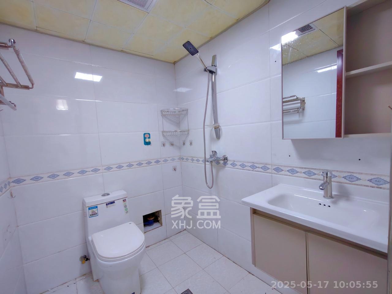 建鑫二期 1室1厅1卫 1100.0元/月 建鑫二期 1室1厅1卫 1100.0元/月室内图