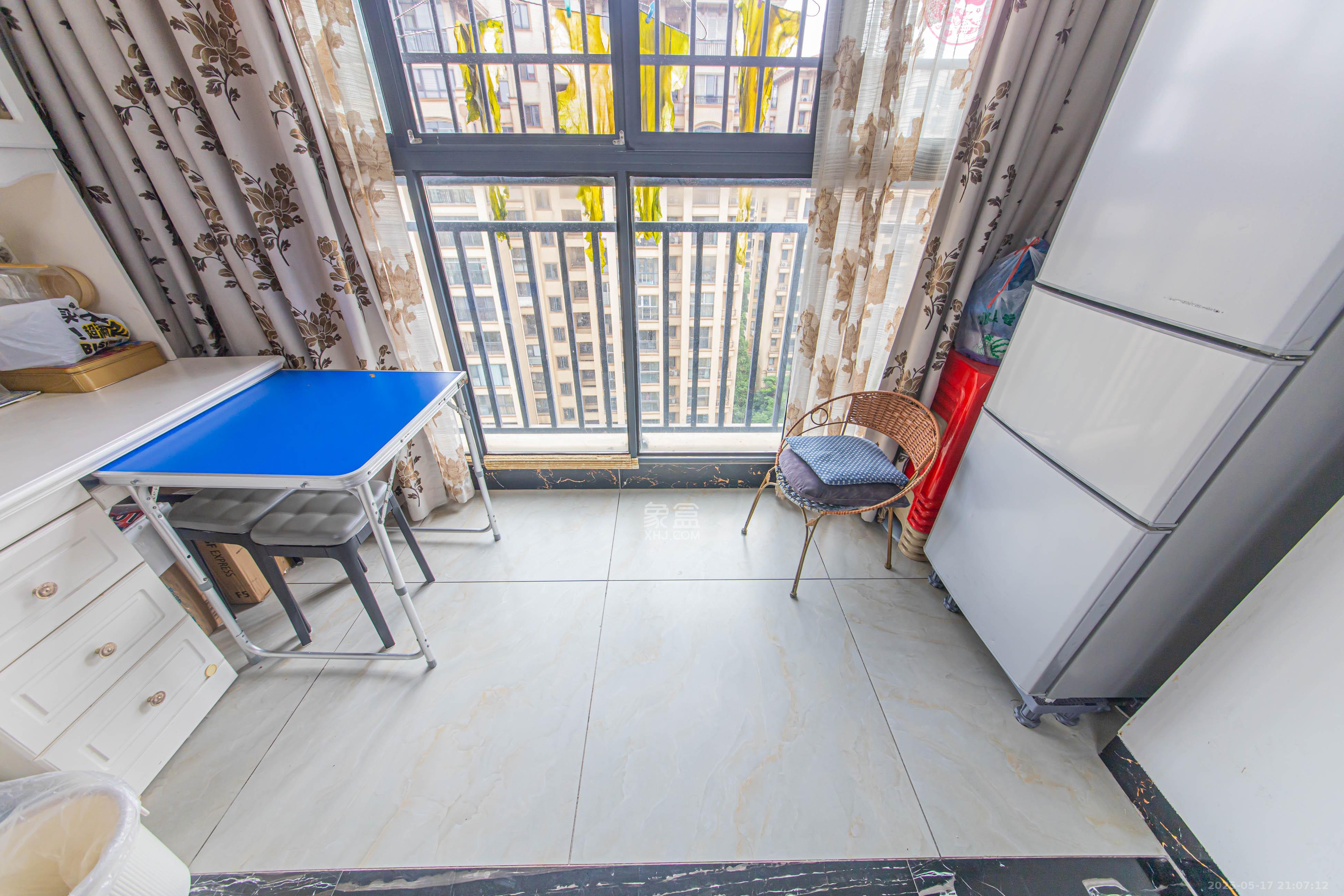 中建芙蓉嘉苑  2室2厅1卫    80.0万 中建芙蓉嘉苑  2室2厅1卫    80.0万阳台