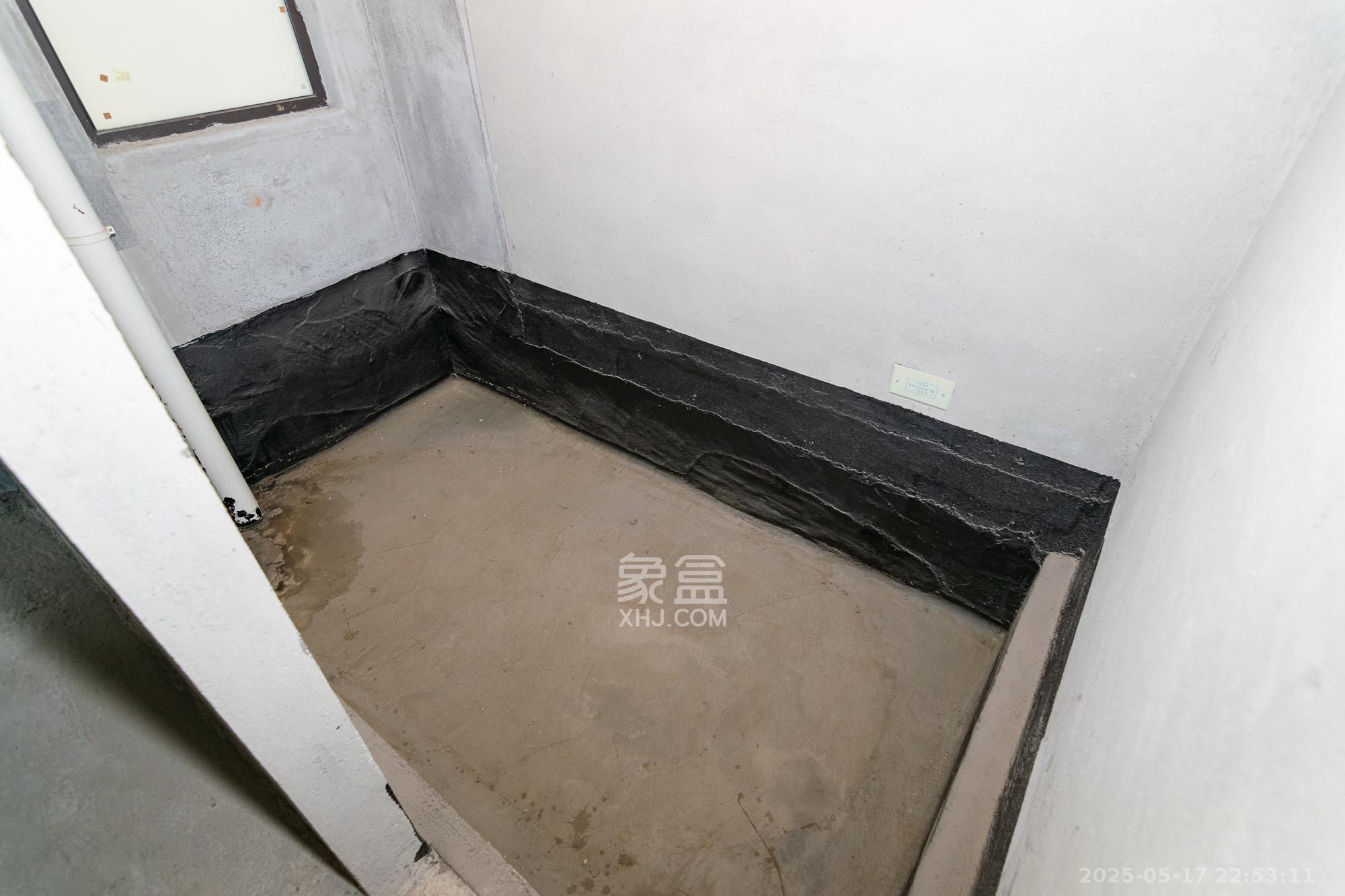 三润城（三润星城）  4室2厅2卫   89.50万卫生间