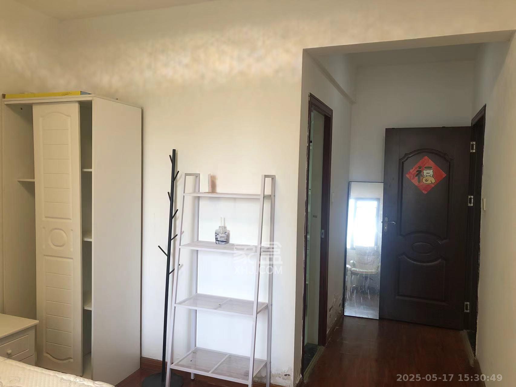 荣盛花语书苑  3室2厅1卫    2500.0元/月室内图