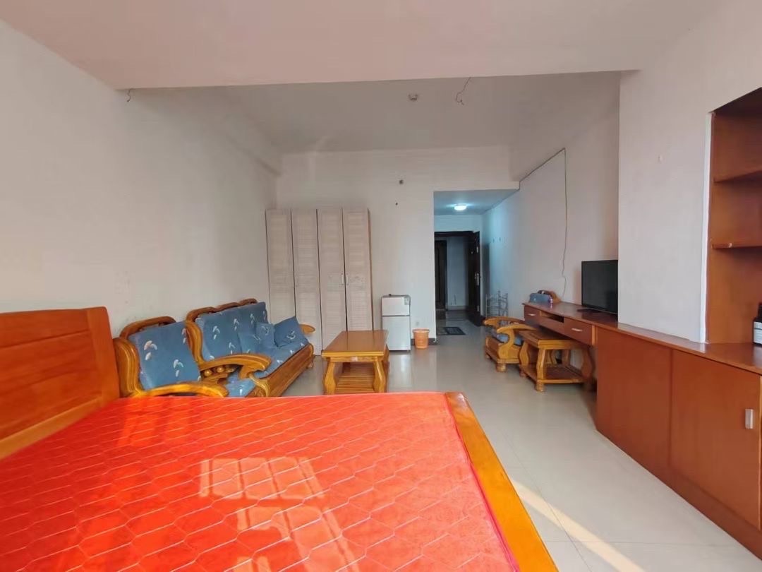 鹏泰国际 1室1厅1卫 23.0万 鹏泰国际 1室1厅1卫 23.0万客厅