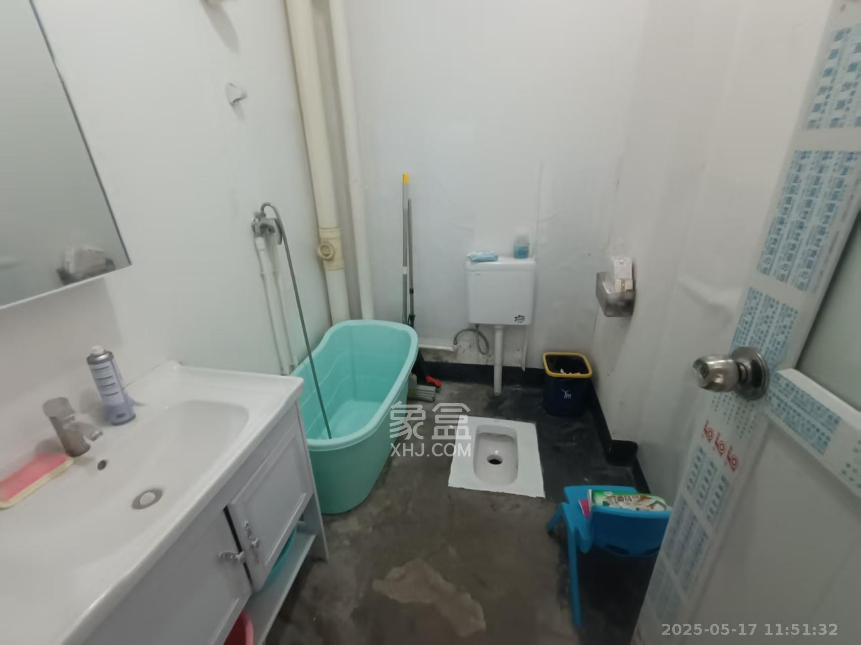 新大新  3室2厅2卫   5000.00元/月室内图