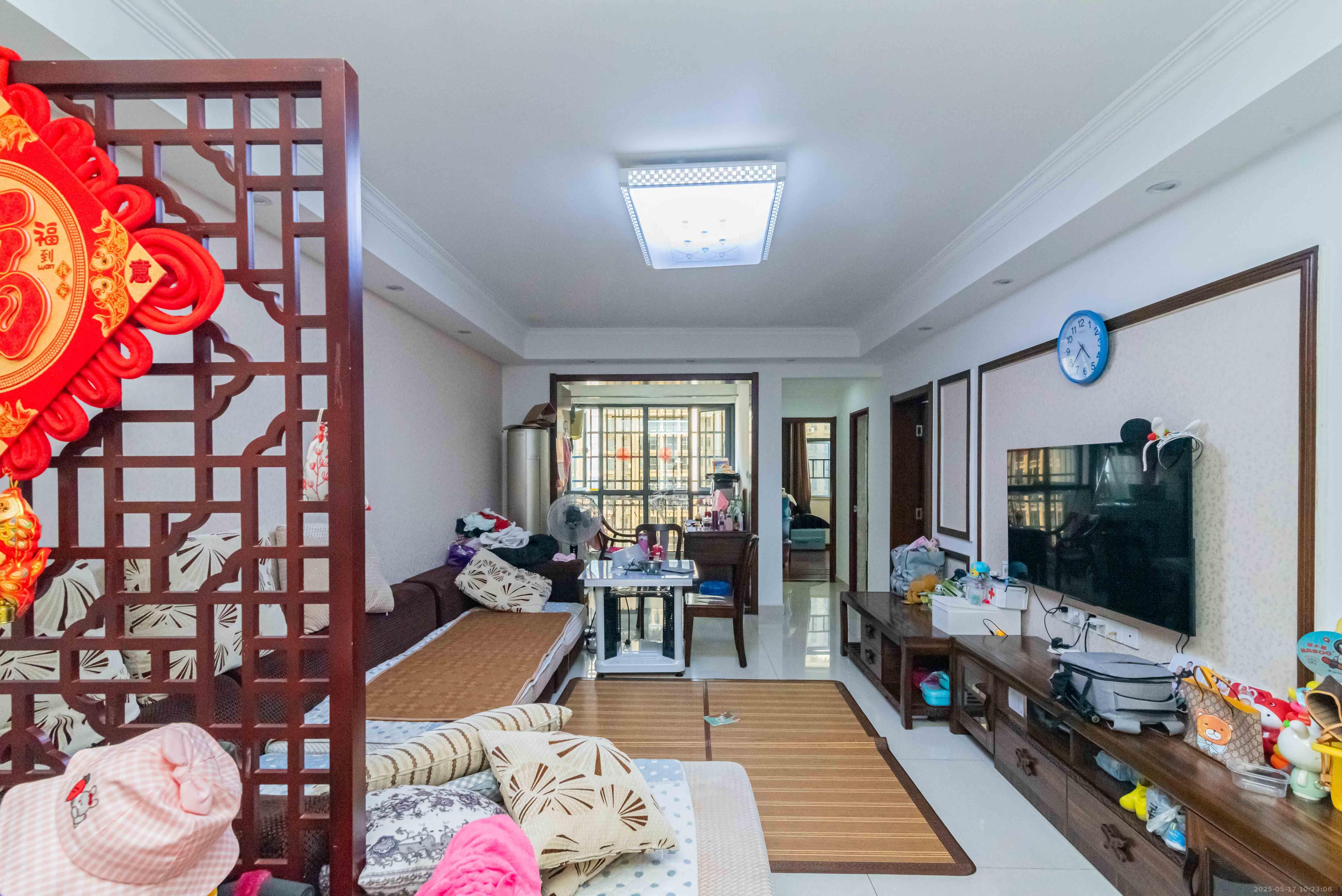 悦湖山 3室2厅2卫 2500.0元/月 悦湖山 3室2厅2卫 2500.0元/月室内图