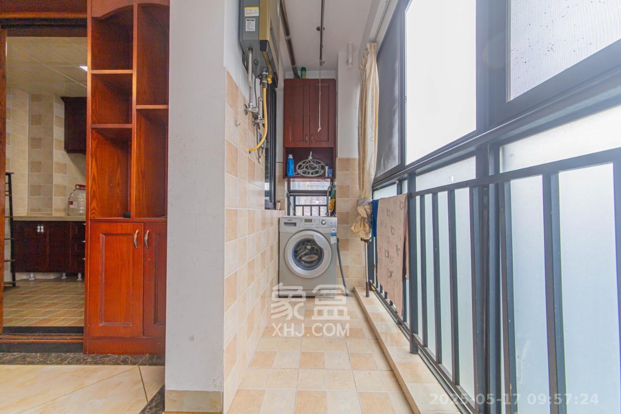 中信凯旋城(中信新城四期) 3室2厅1卫 2200.0元/月 中信凯旋城(中信新城四期) 3室2厅1卫 2200.0元/月室内图