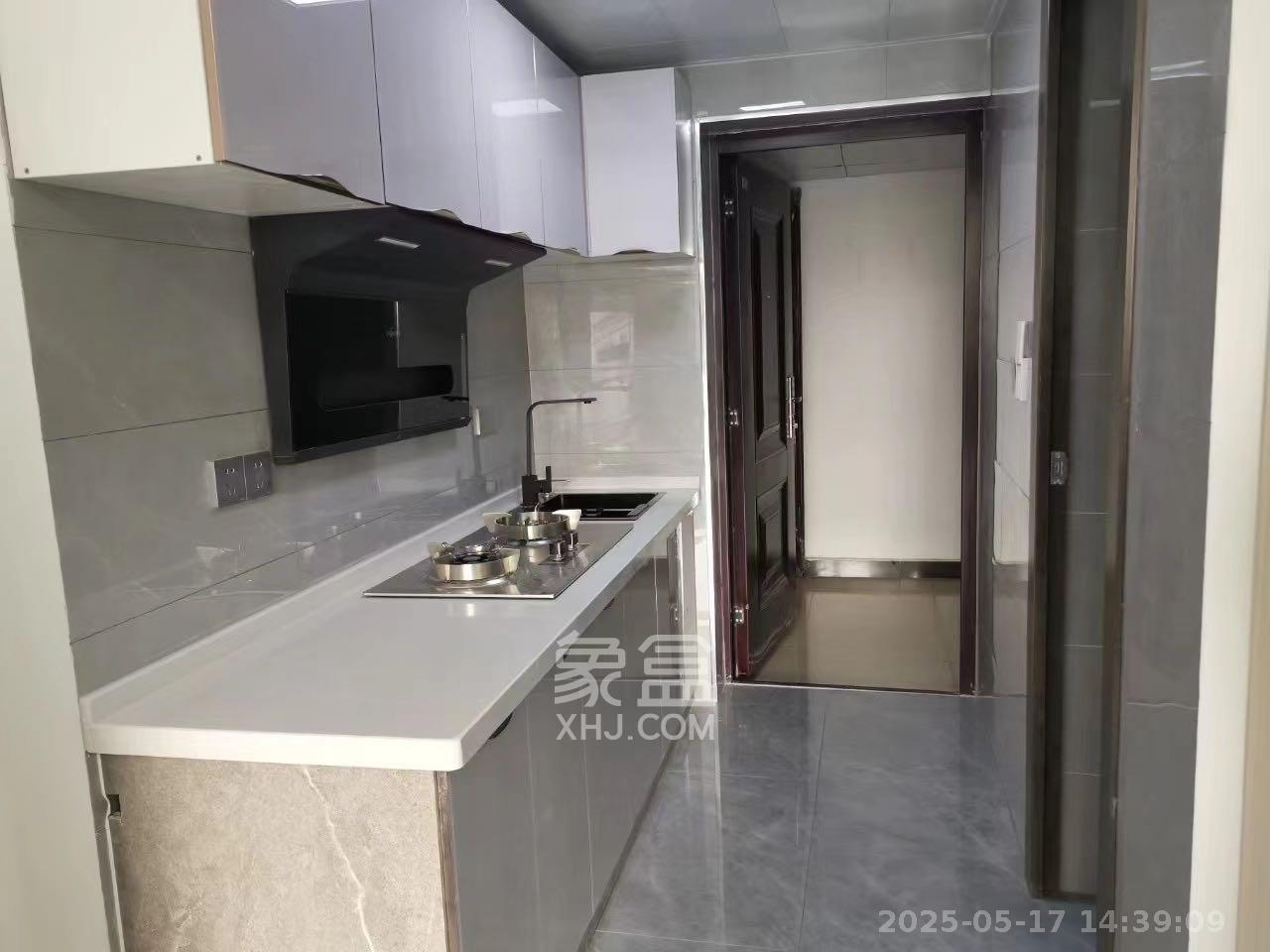 御湖国际  1室1厅1卫   1000.00元/月