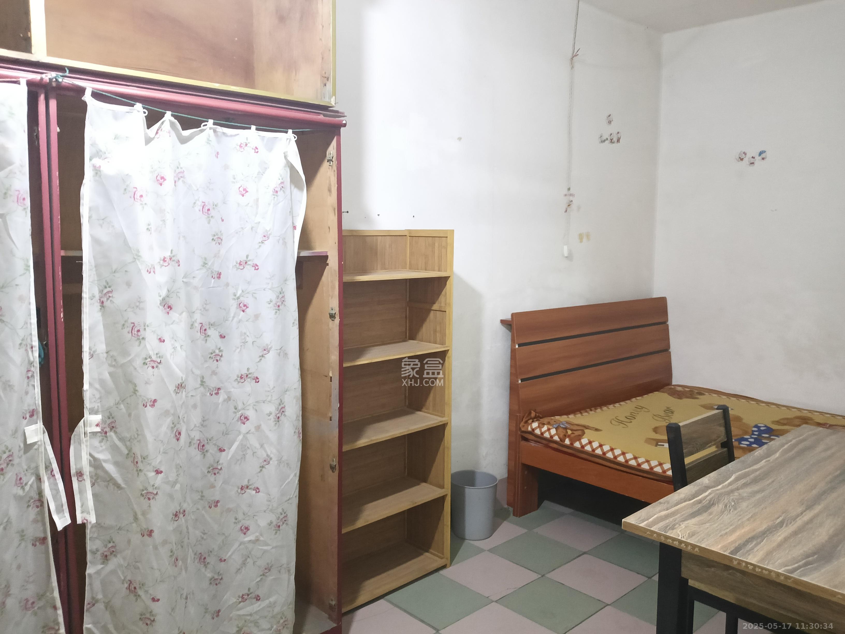 西湖新村  2室1厅1卫   1000.00元/月室内图