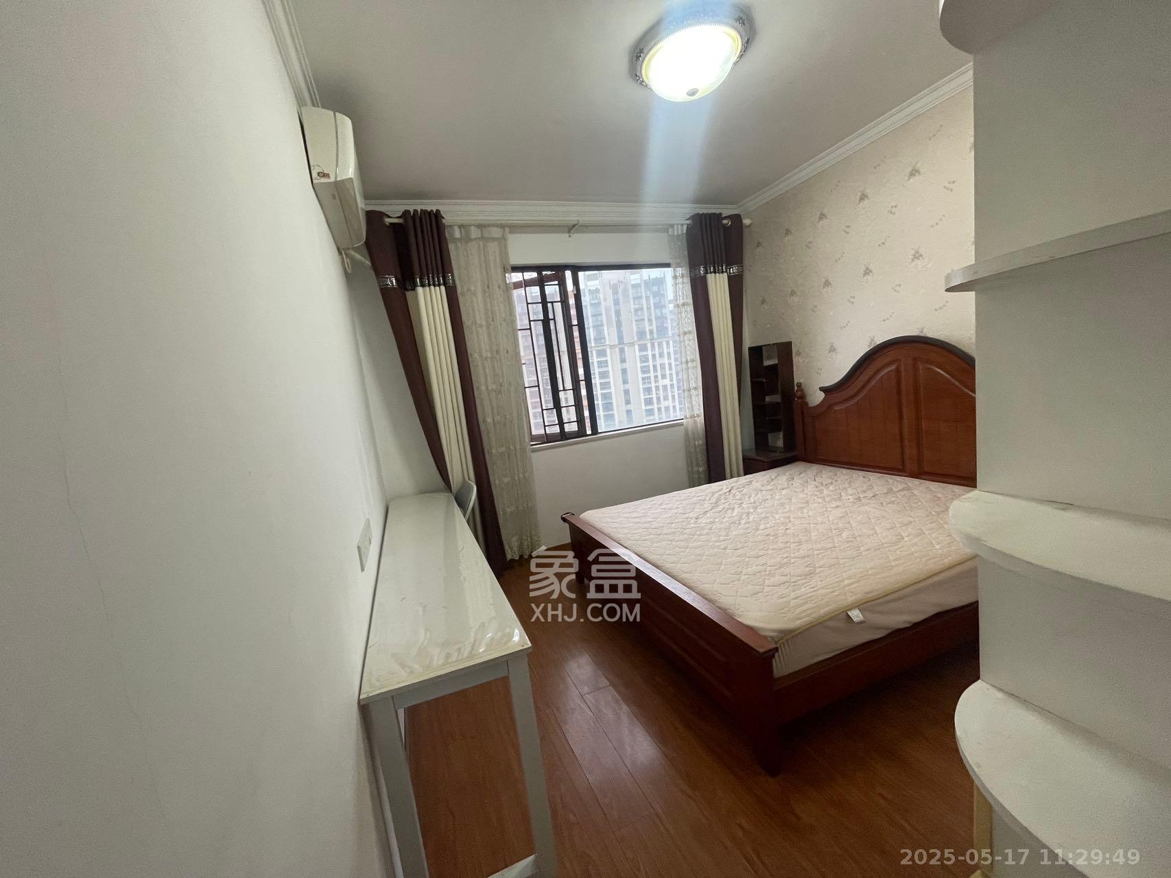 梅溪鑫苑名家 3室2厅1卫 2600.0元/月 梅溪鑫苑名家 3室2厅1卫 2600.0元/月室内图