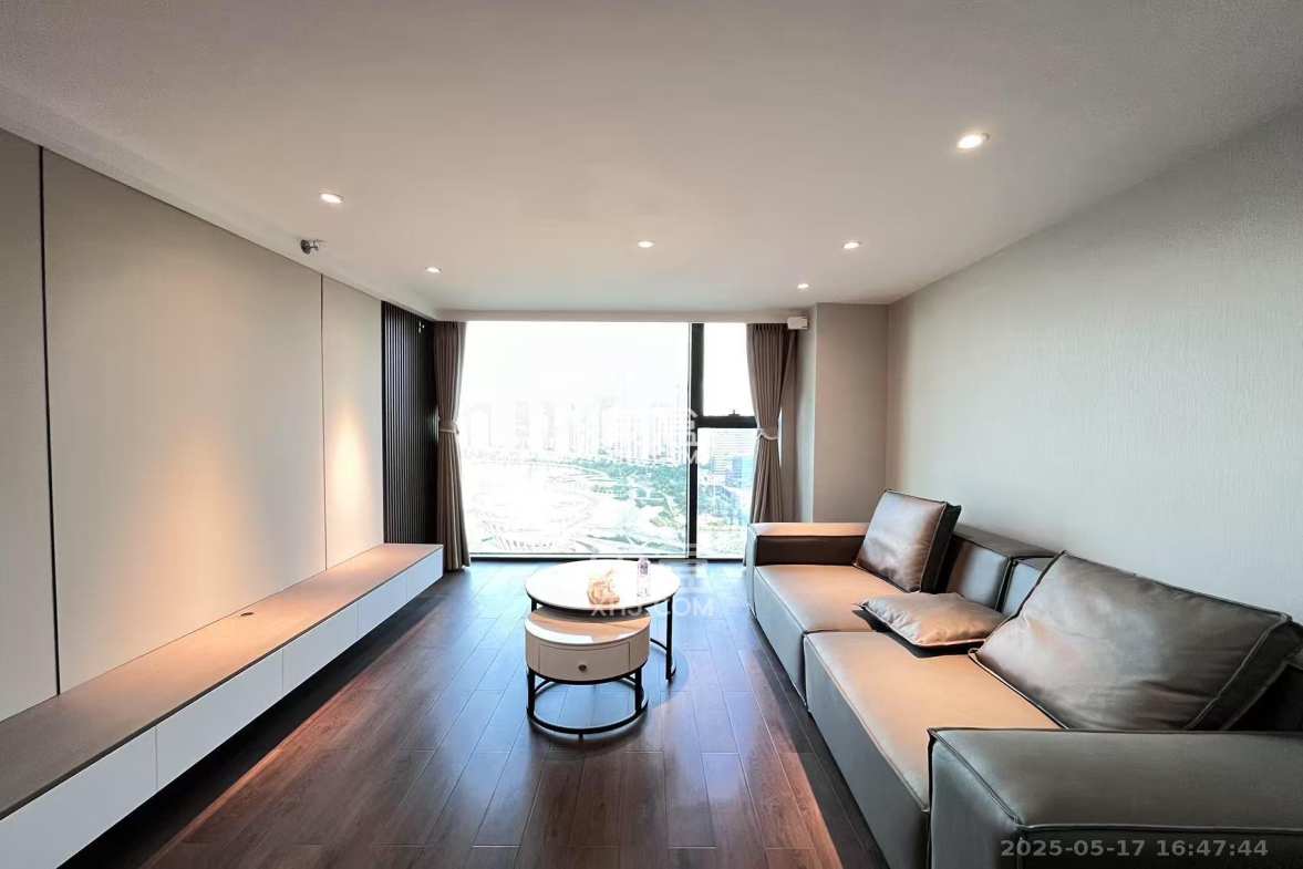 达美寰宇中心 2室1厅1卫 3500.0元/月 达美寰宇中心 2室1厅1卫 3500.0元/月室内图