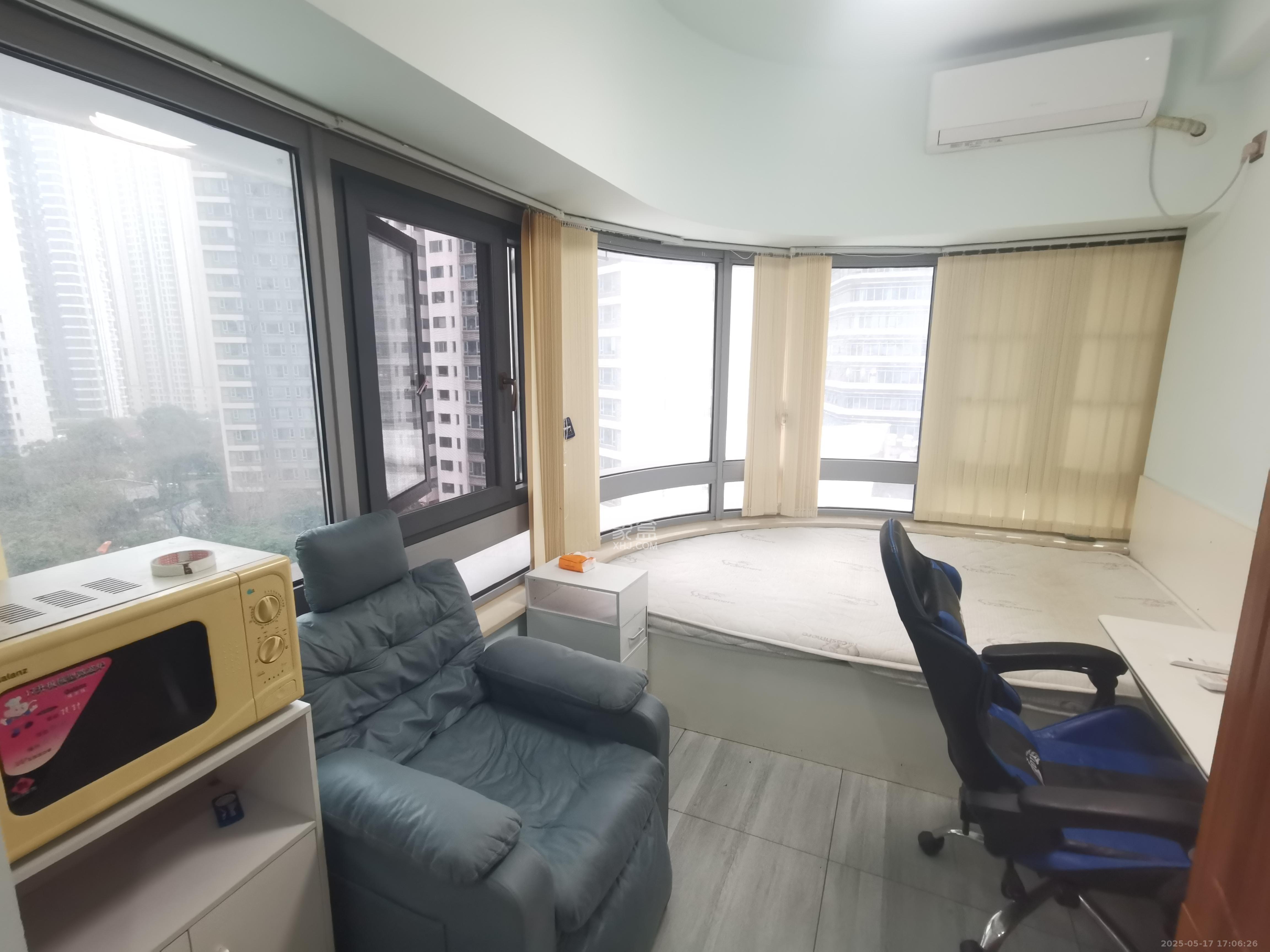 保利天禧EF区  1室1厅1卫    1380.0元/月 保利天禧EF区  1室1厅1卫    1380.0元/月室内图