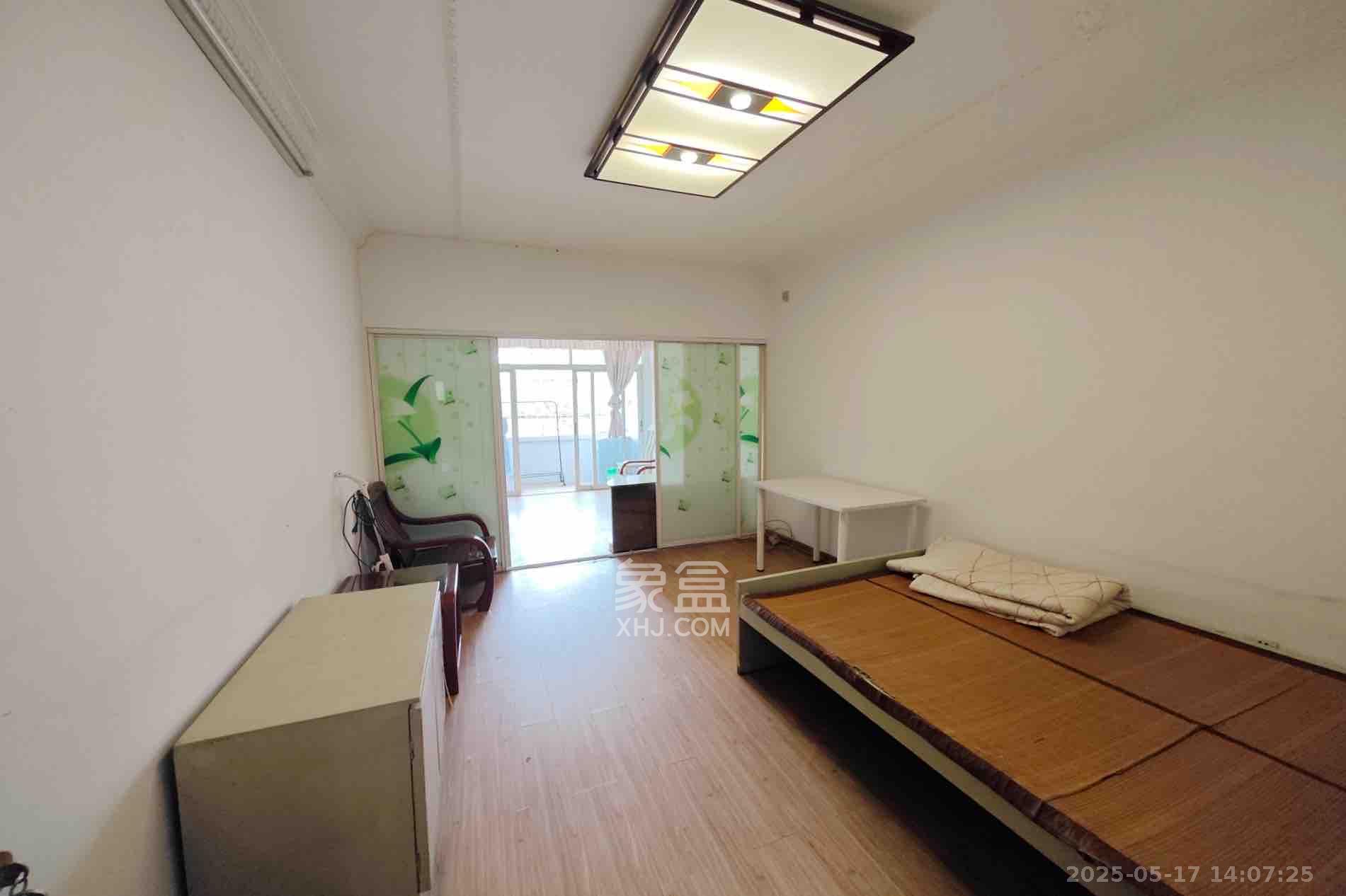 妹子山社区（曙光社区）  3室2厅1卫   1600.00元/月