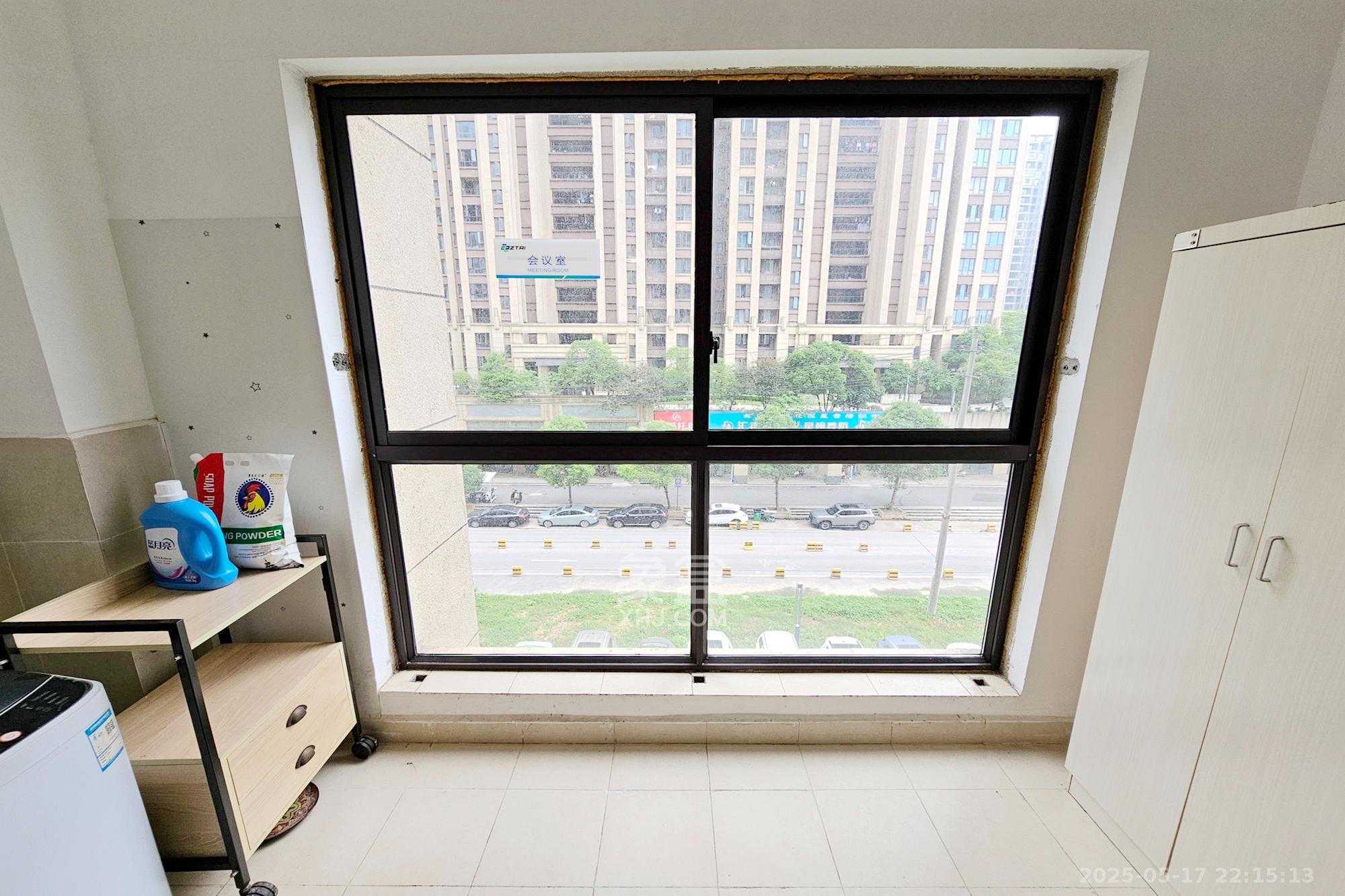 阳光城尚东湾青柠园 3室2厅1卫 76.0万 阳光城尚东湾青柠园 3室2厅1卫 76.0万其他