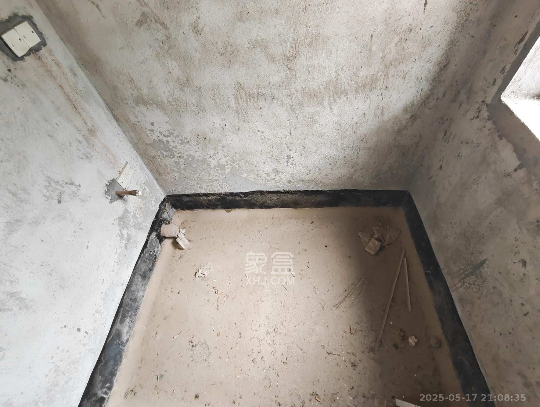 同升湖白竹水乡  5室2厅2卫   259.50万卫生间