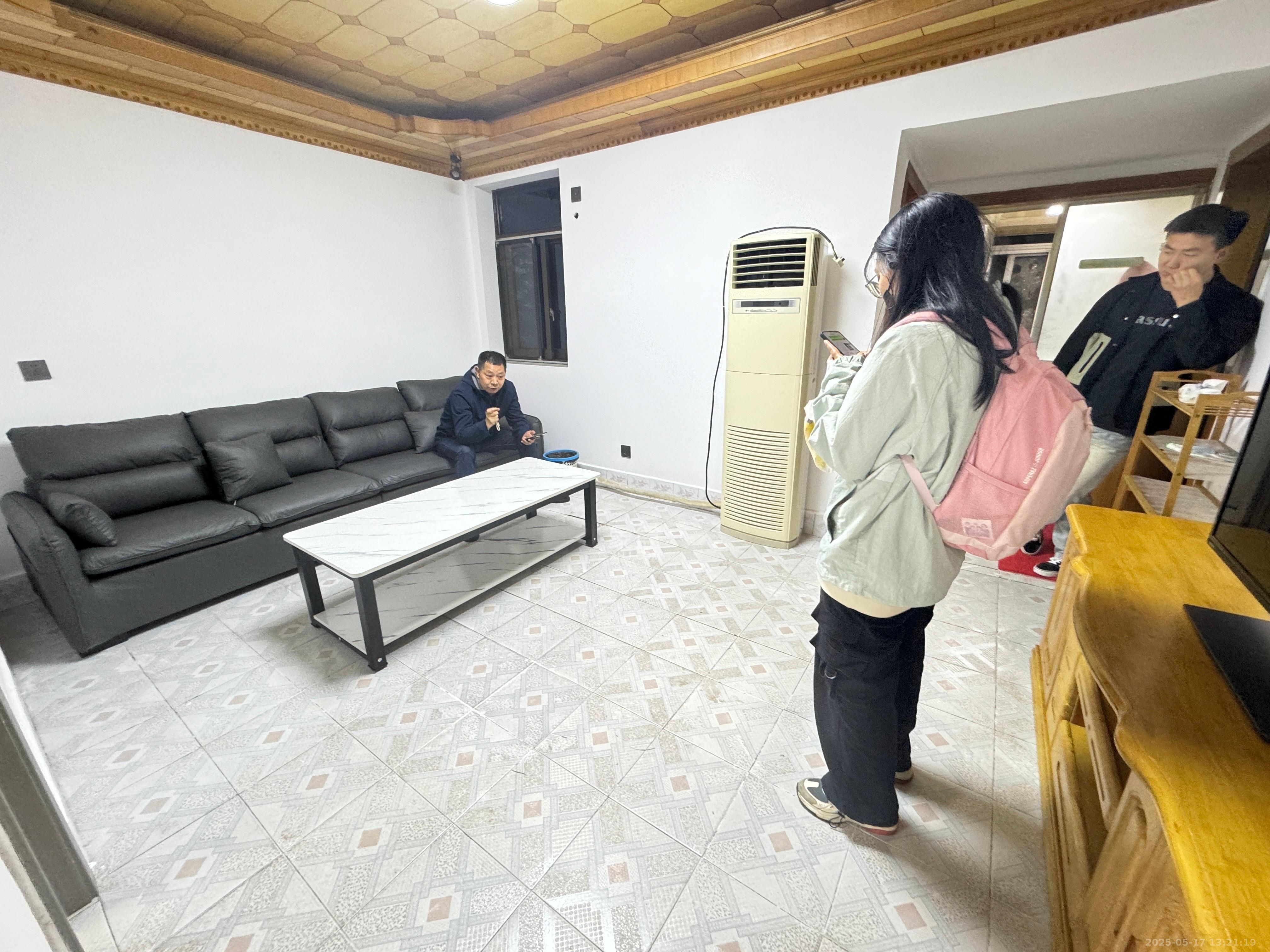 桂花二村  2室1厅1卫   2000.00元/月