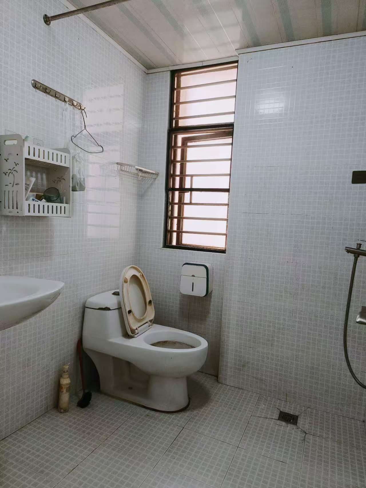 坡博家园二区 3室2厅1卫 128.0万 坡博家园二区 3室2厅1卫 128.0万室内图