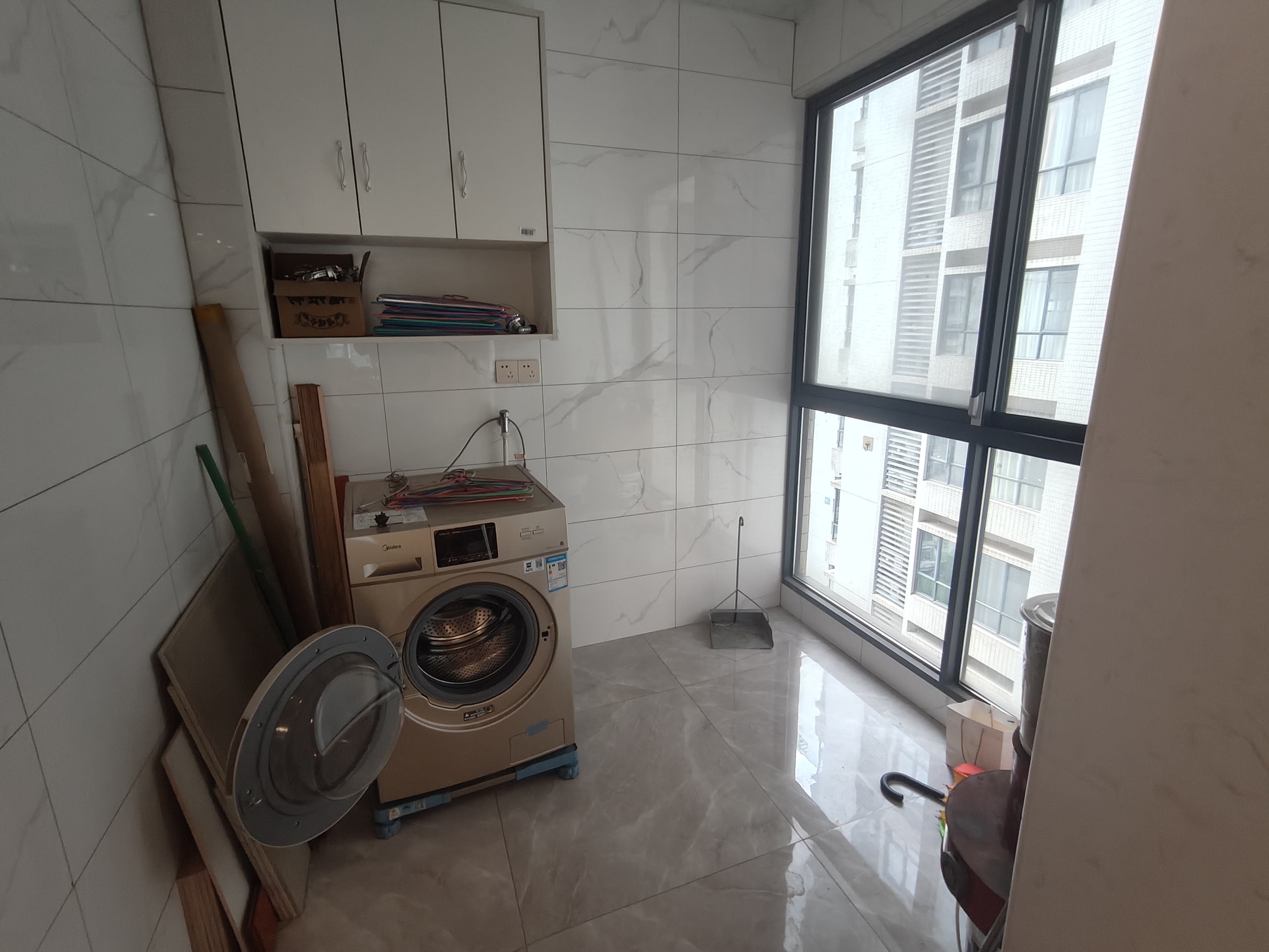 珠江愉景新城  2室1厅1卫   1600.00元/月室内图